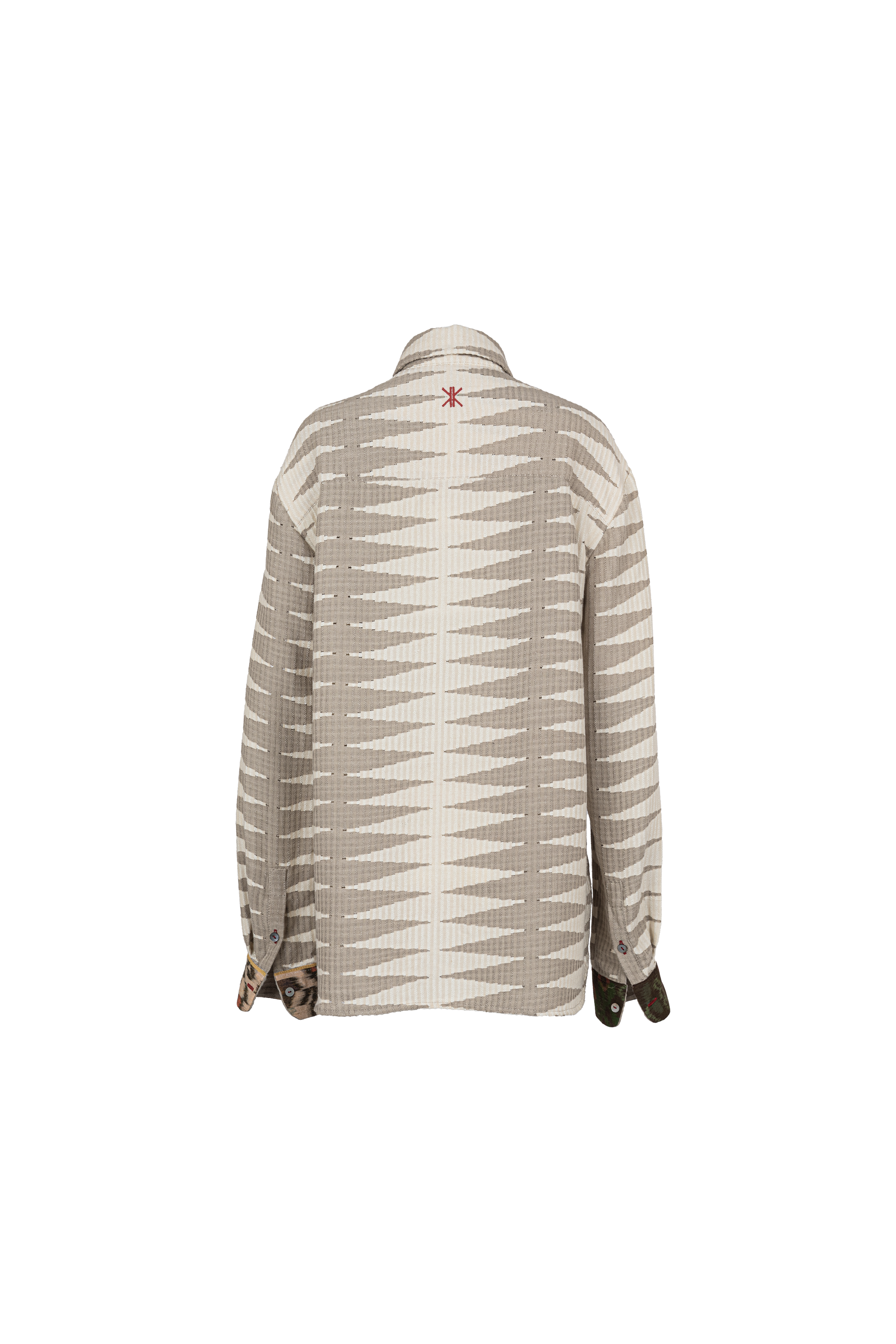 2026-05-11_IMG-2007_LUANA-SHIRTS_RRCO-3.C2-SEBUNG-BER_L_ATS_7224255-C.png