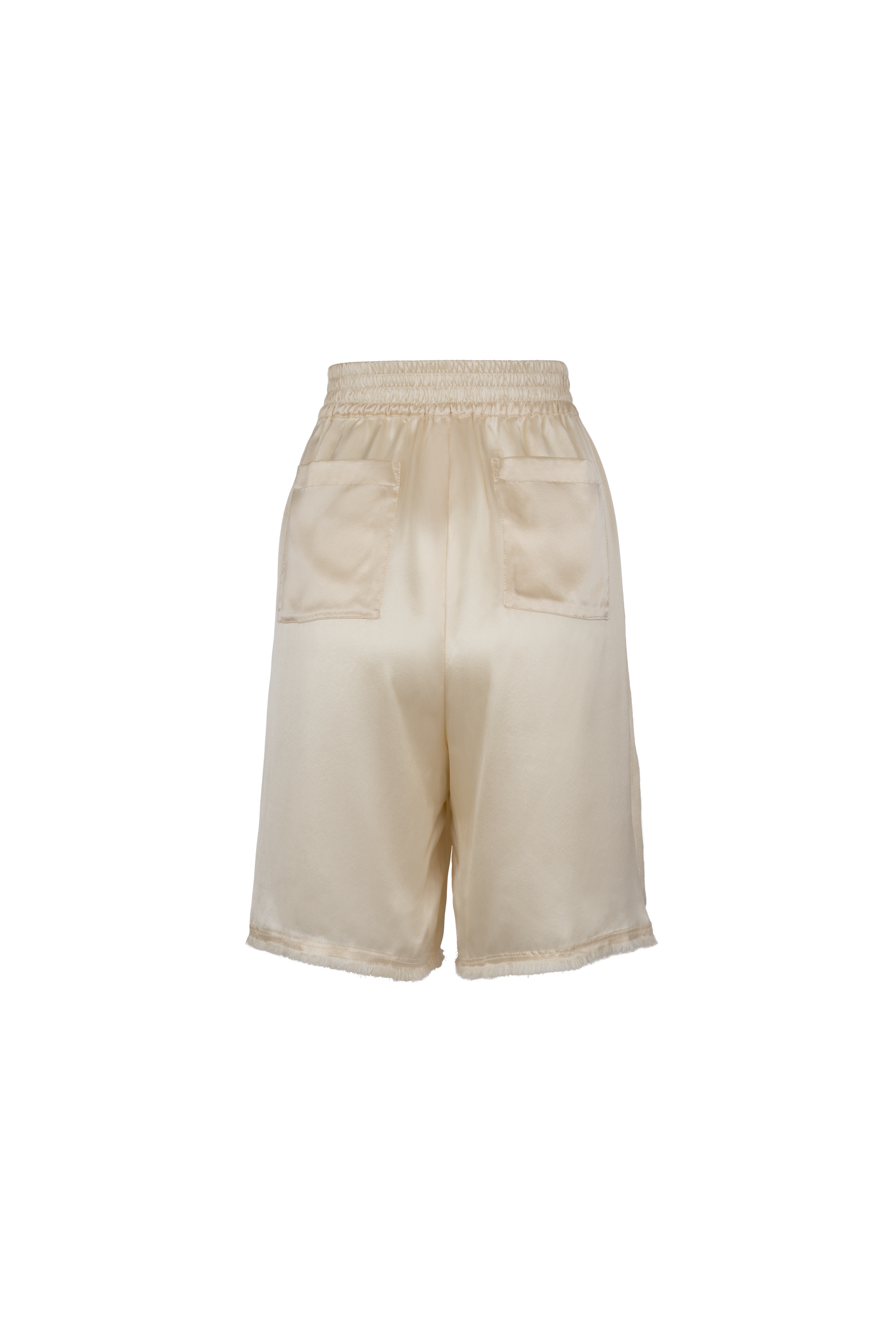 MAKU-SHORTS_SATIN-SILK-58-ESS-SUSU_ML_1974132-C.png