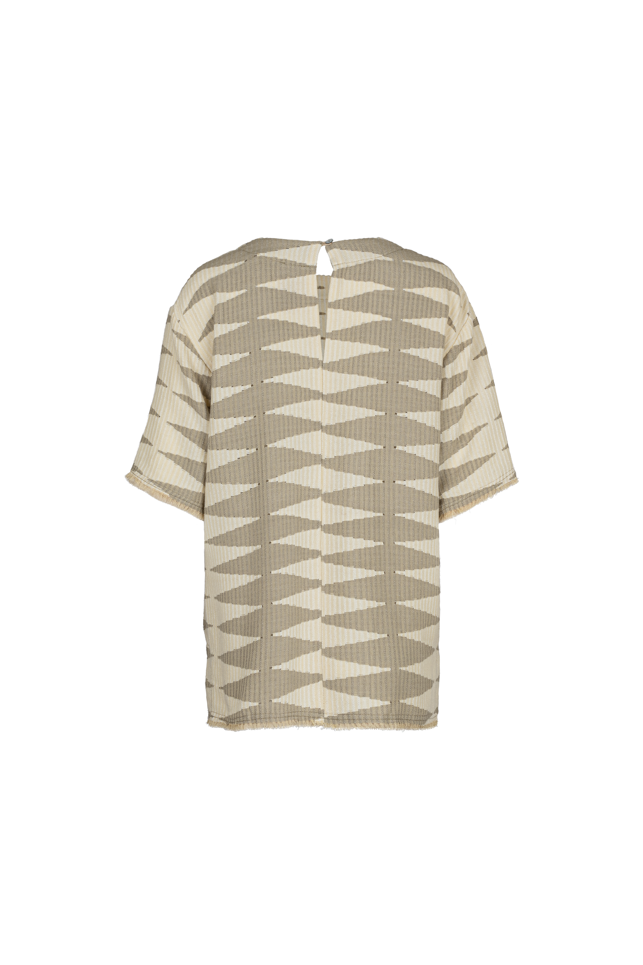 2025-10-23_IMG-3412_LAUT-SHIRT_RR-CO-C2-SEBUNG-BERLIAN_S_0274111-C.png
