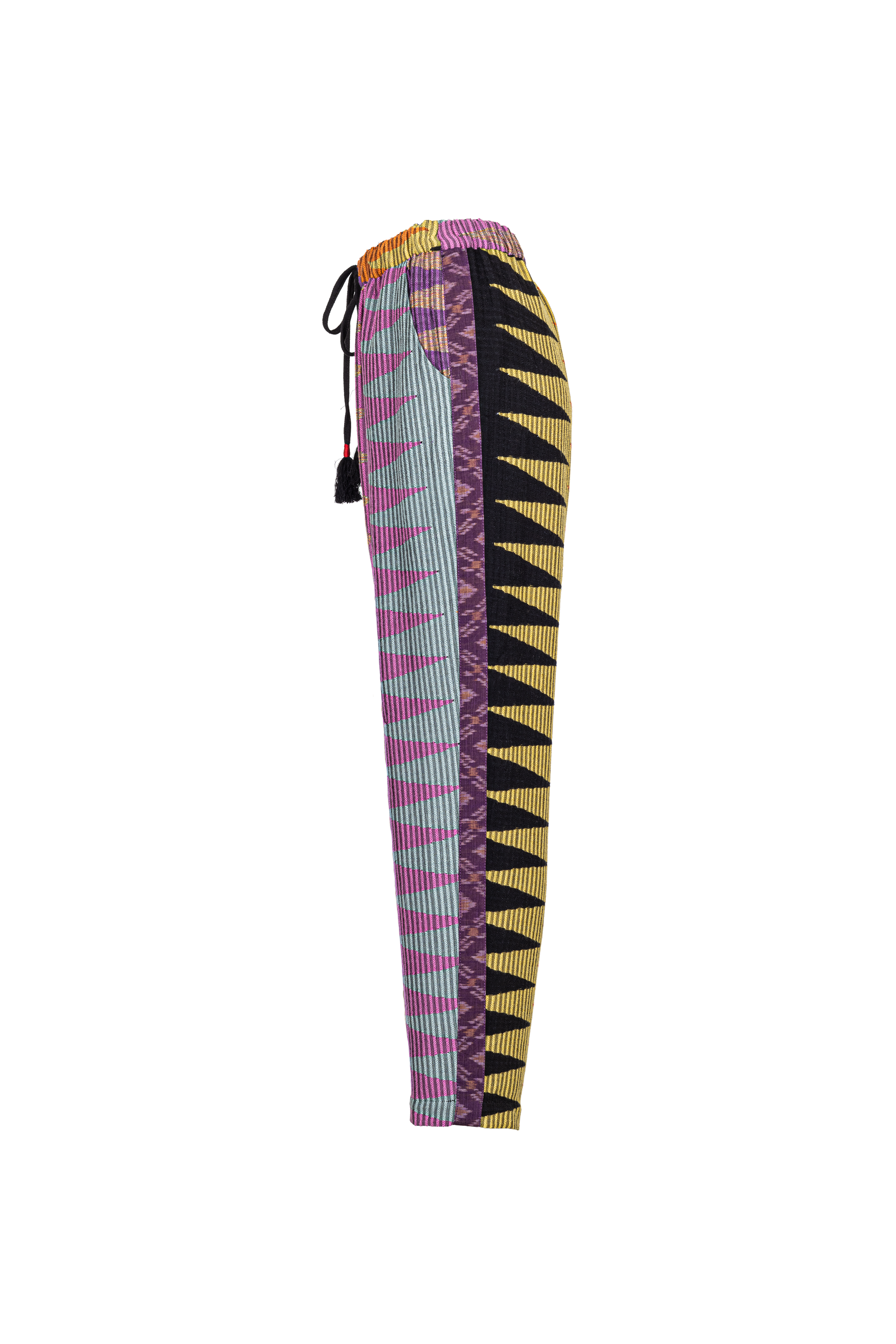 2026-08-11_IMG-5926_CELA-PANTS_RRCO-5.CO4-B-ANTHIAS-C4_L_FW26-IKKIMO_3275273-B.png