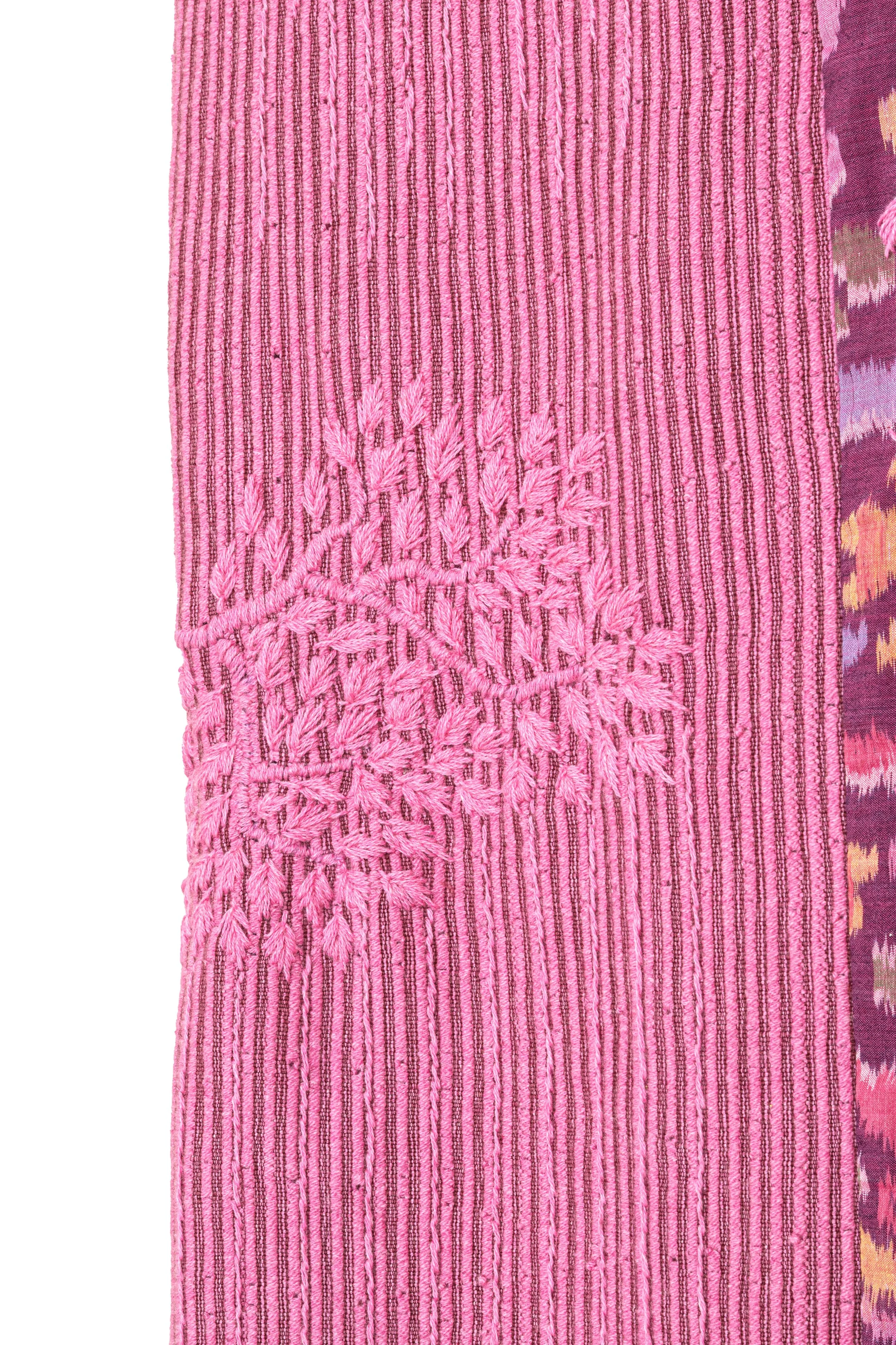 2025-10-15_IMG-3314_TIGA COAT EMBRO_CA ASLI FUSHIA_OS_7942629 N.jpg