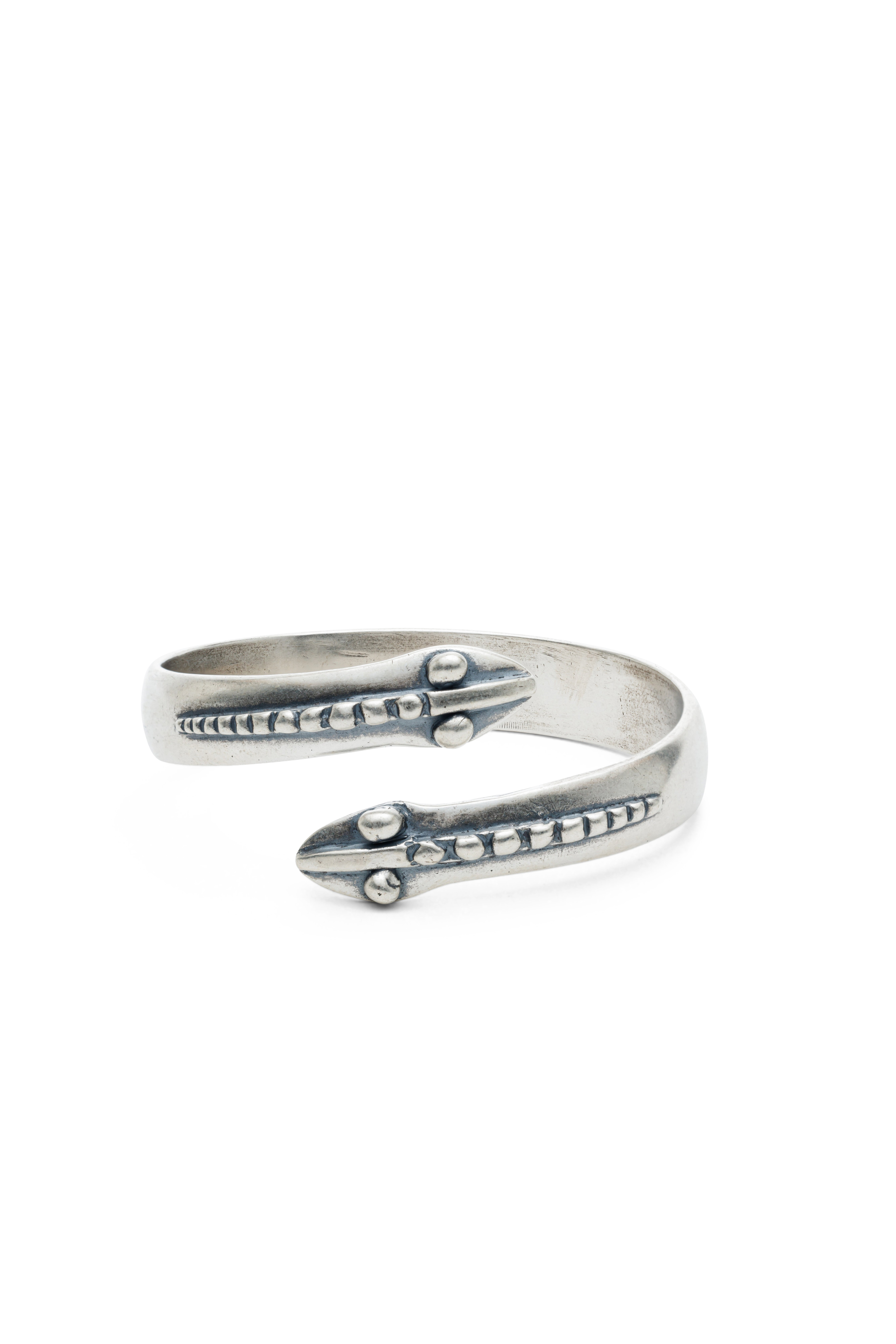 15-silver-shadow.png