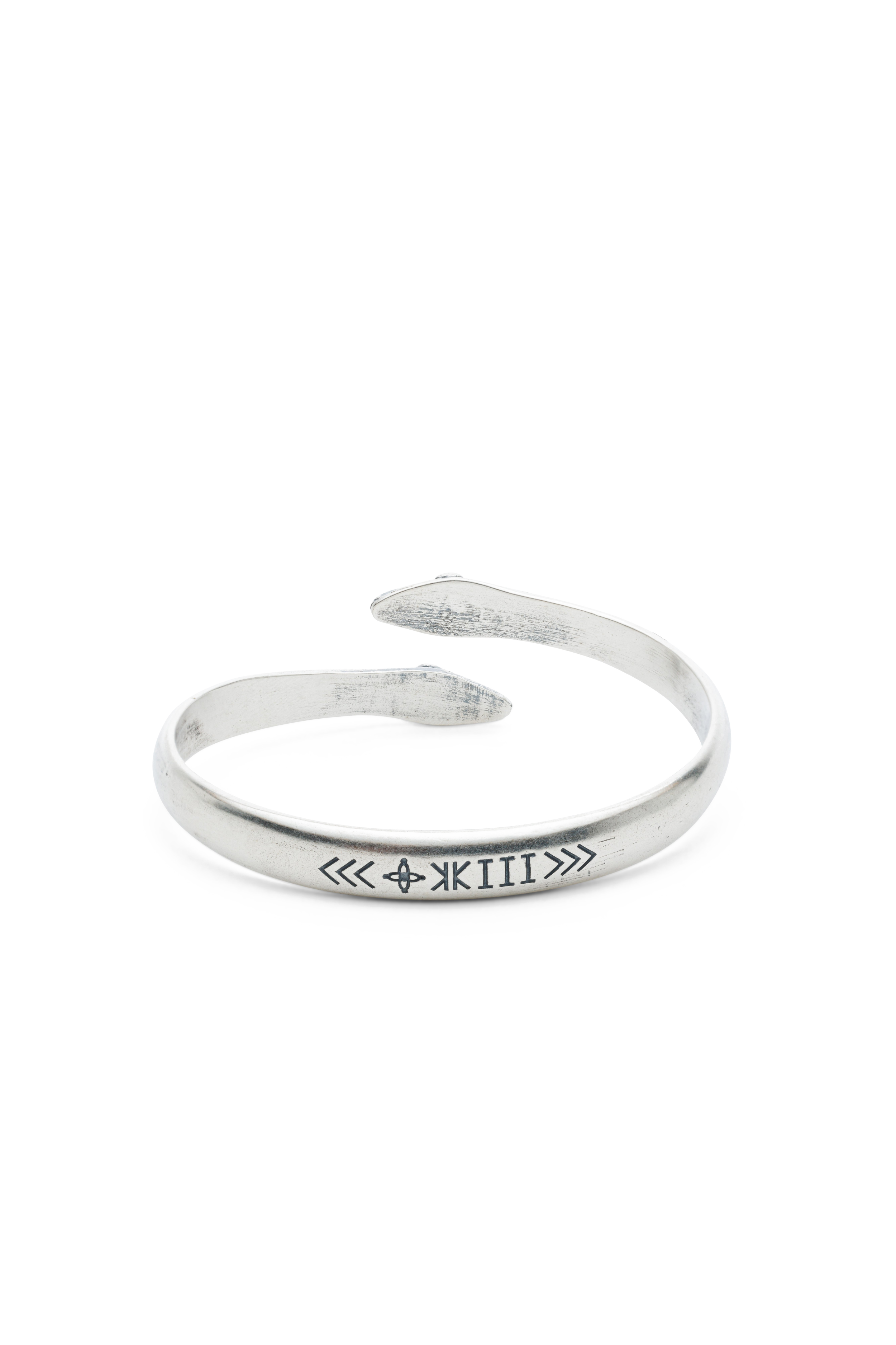 12-silver-shadow.png