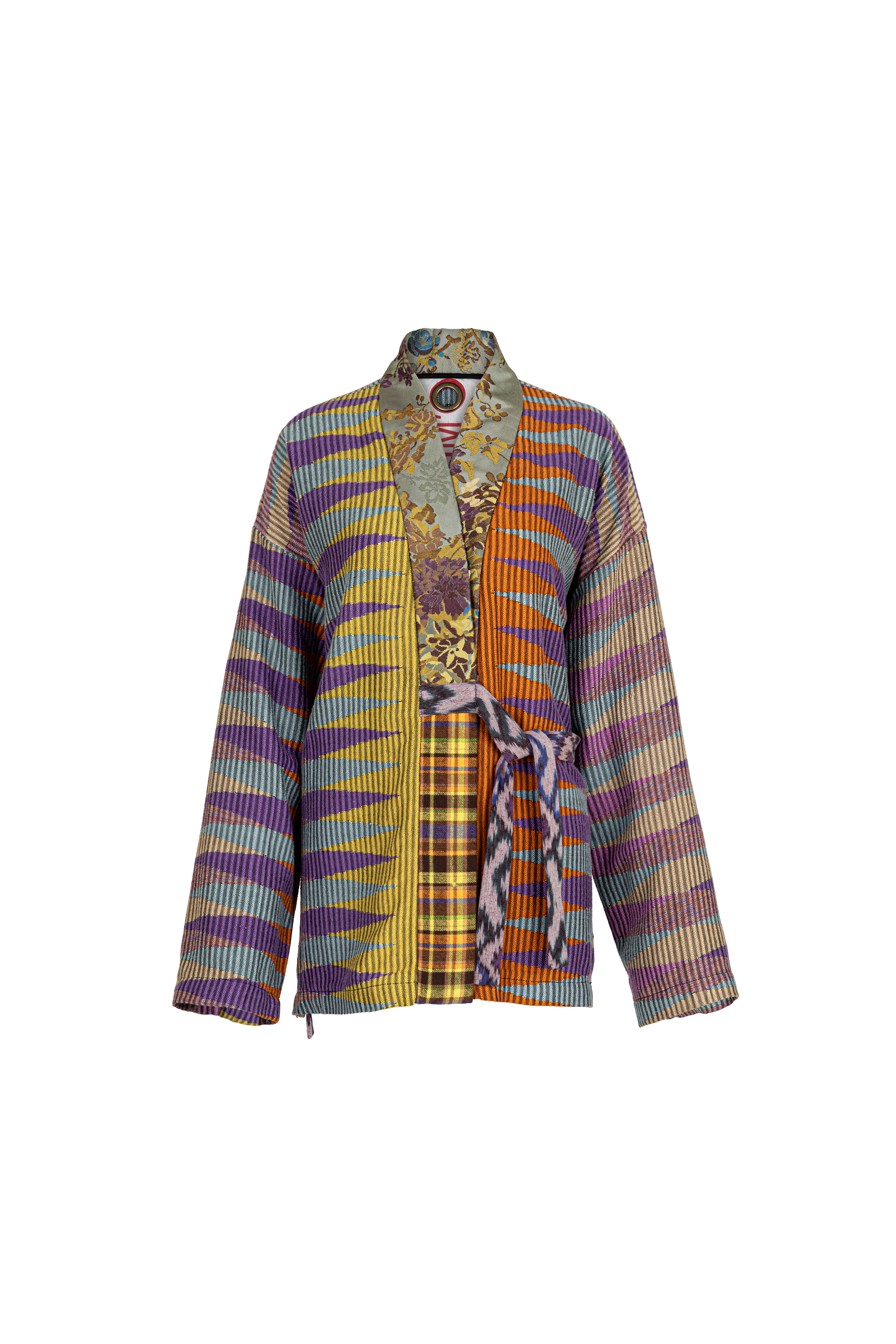 2026-08-04_IMG-5511_KANA-JACKETS_RRCO-5.C3-F-ANTHIAS_OS_FW26-IKKIMO_1081997-B.png