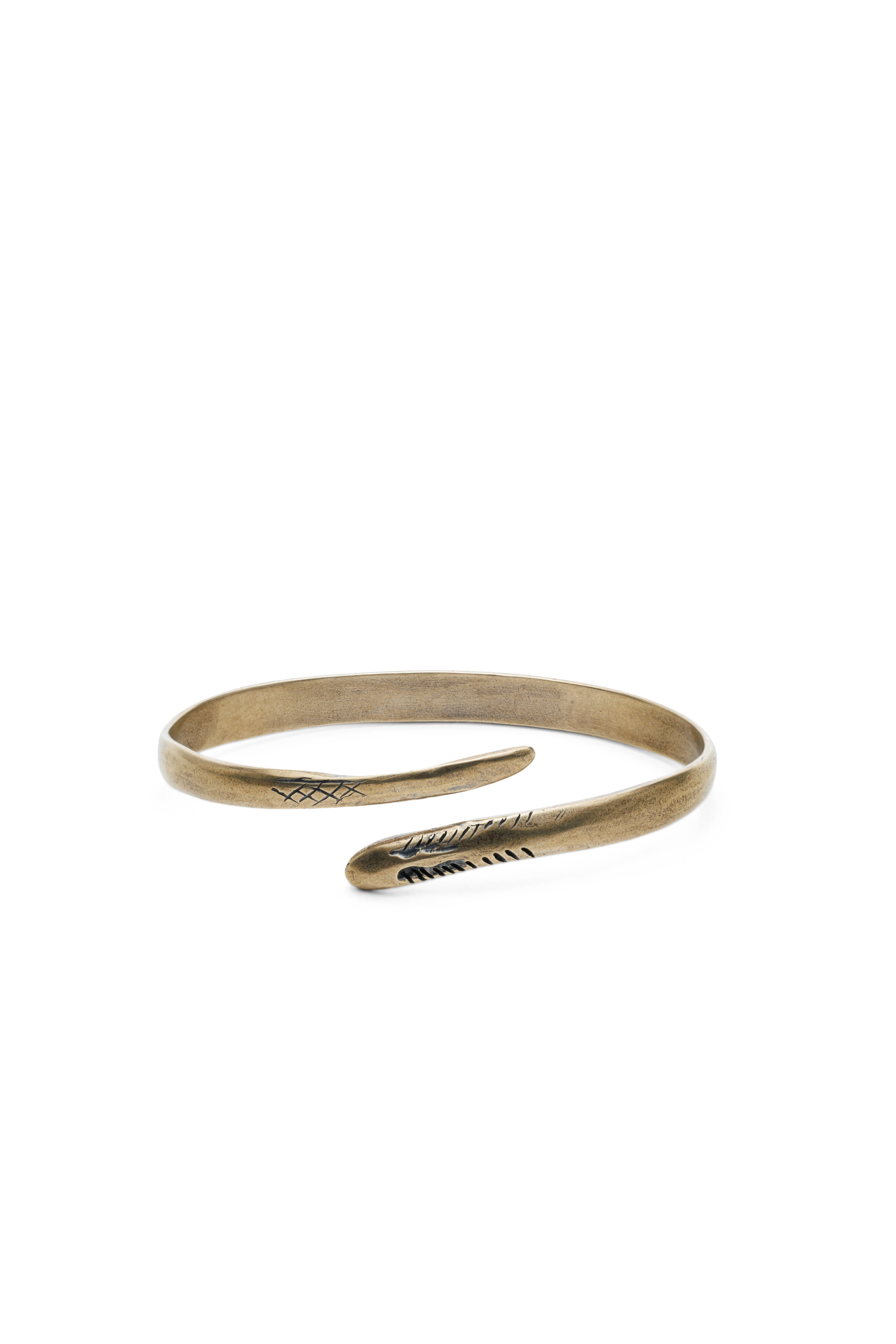 5-brass-shadow.png