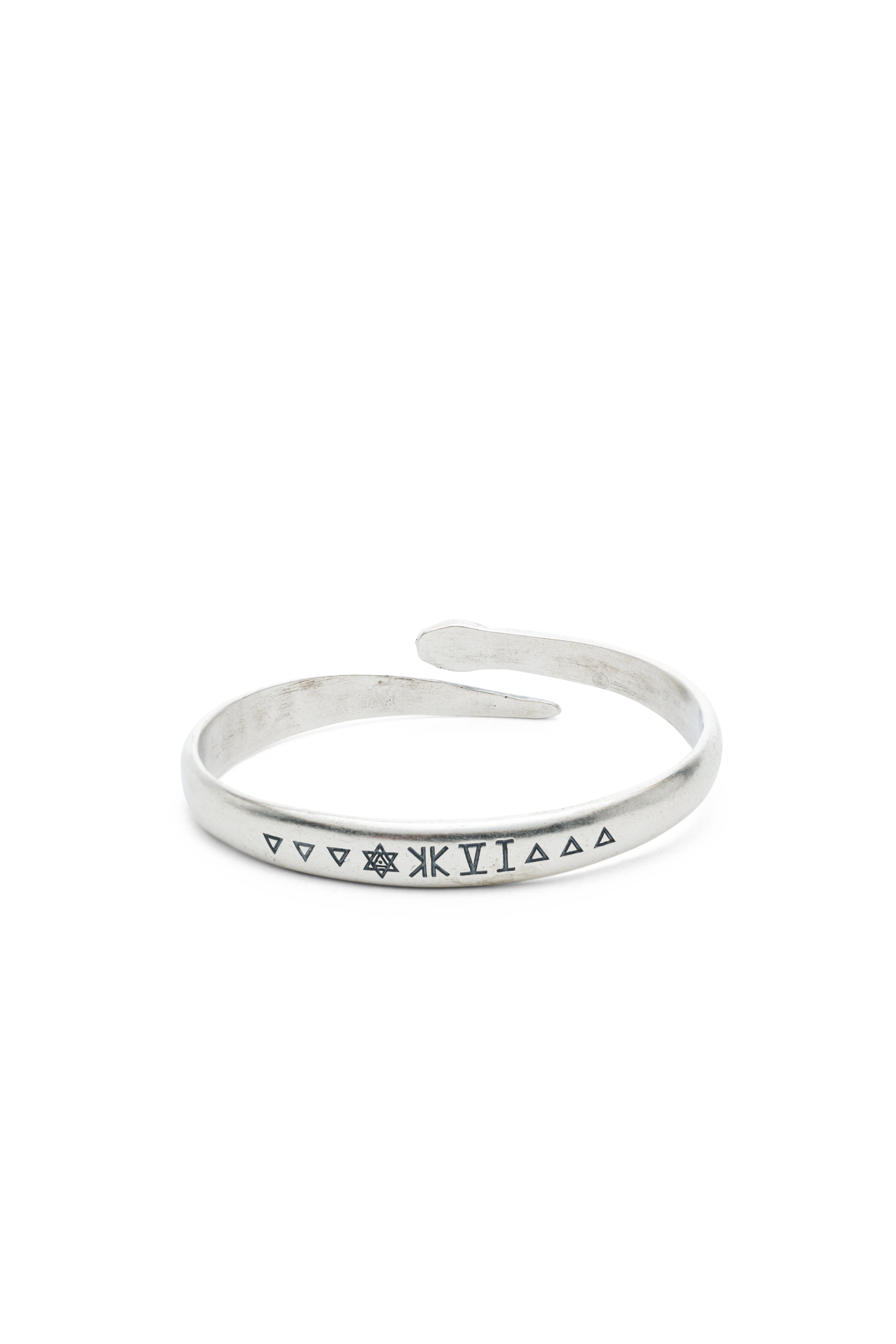 8-silver-shadow.png
