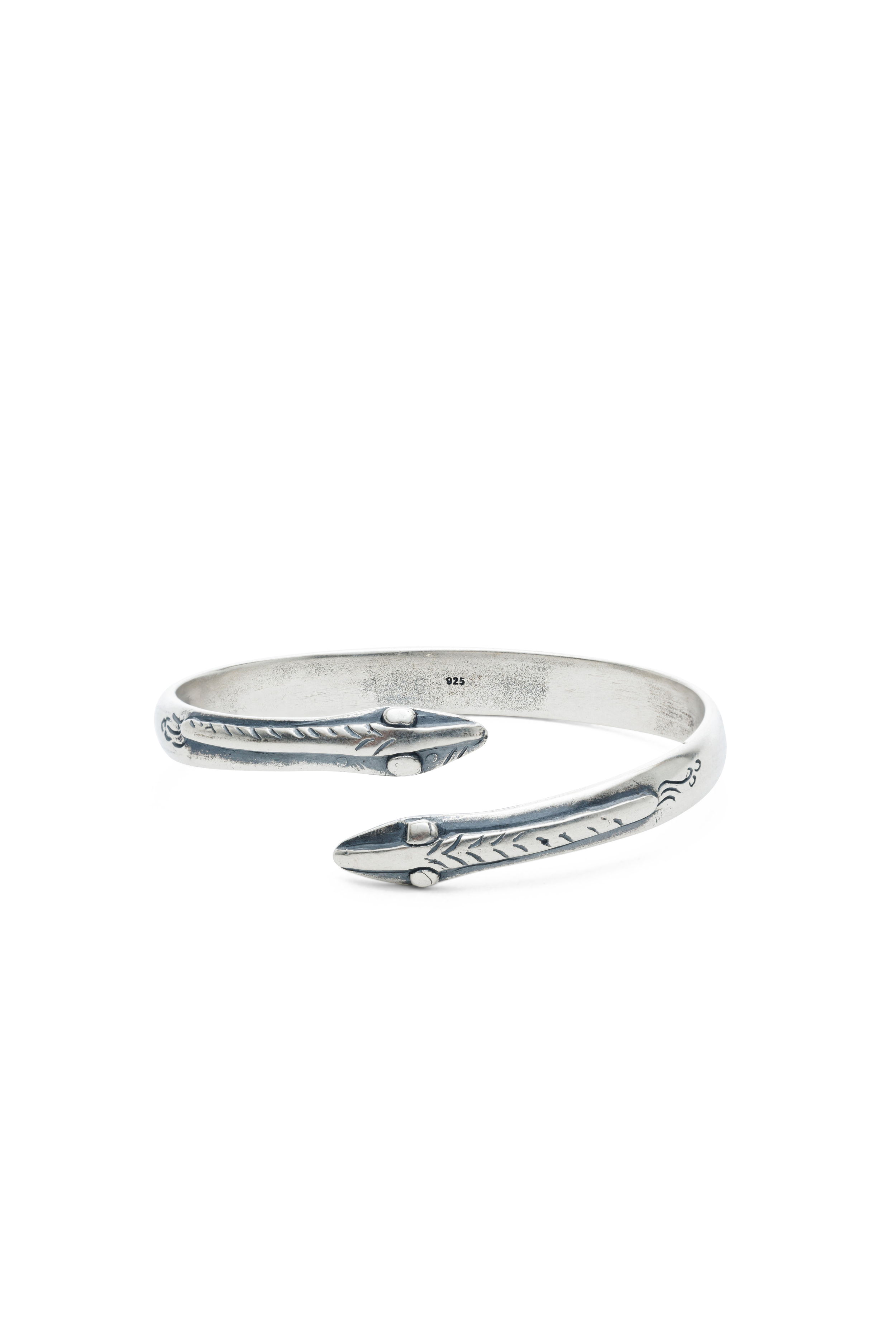 11-silver-shadow.png