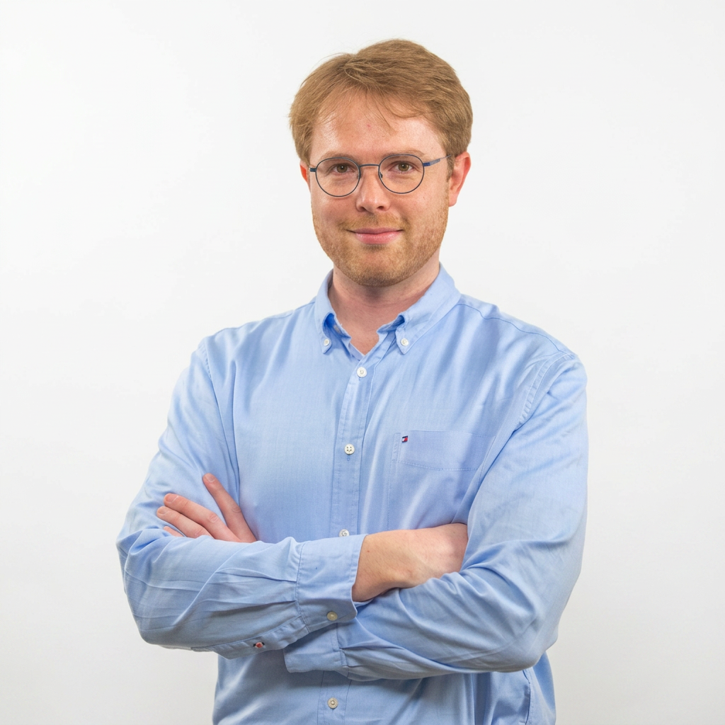 Portrait of Dr. Thomas Verellen, Belgian immigration lawyer and founder of Verellen Law.