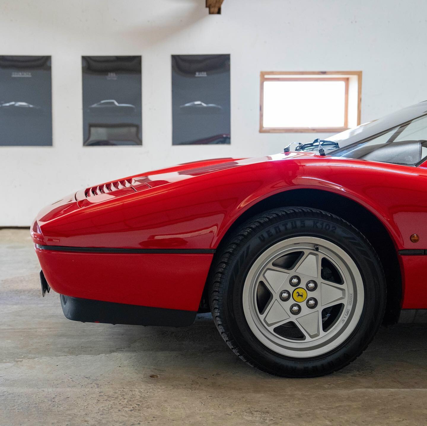 Ferrari 328 GTB details 👌

📸 @pascal_bitz 

#ferrari #ferrari328 #ferrari328gtb #pininfarina #ferrariclassic #ferrarichat #drivevintage #carculture #petrolhead #savethemanuals #carsofinstagram #classiccars #cargram #instacar #carlifestyle #carporn 