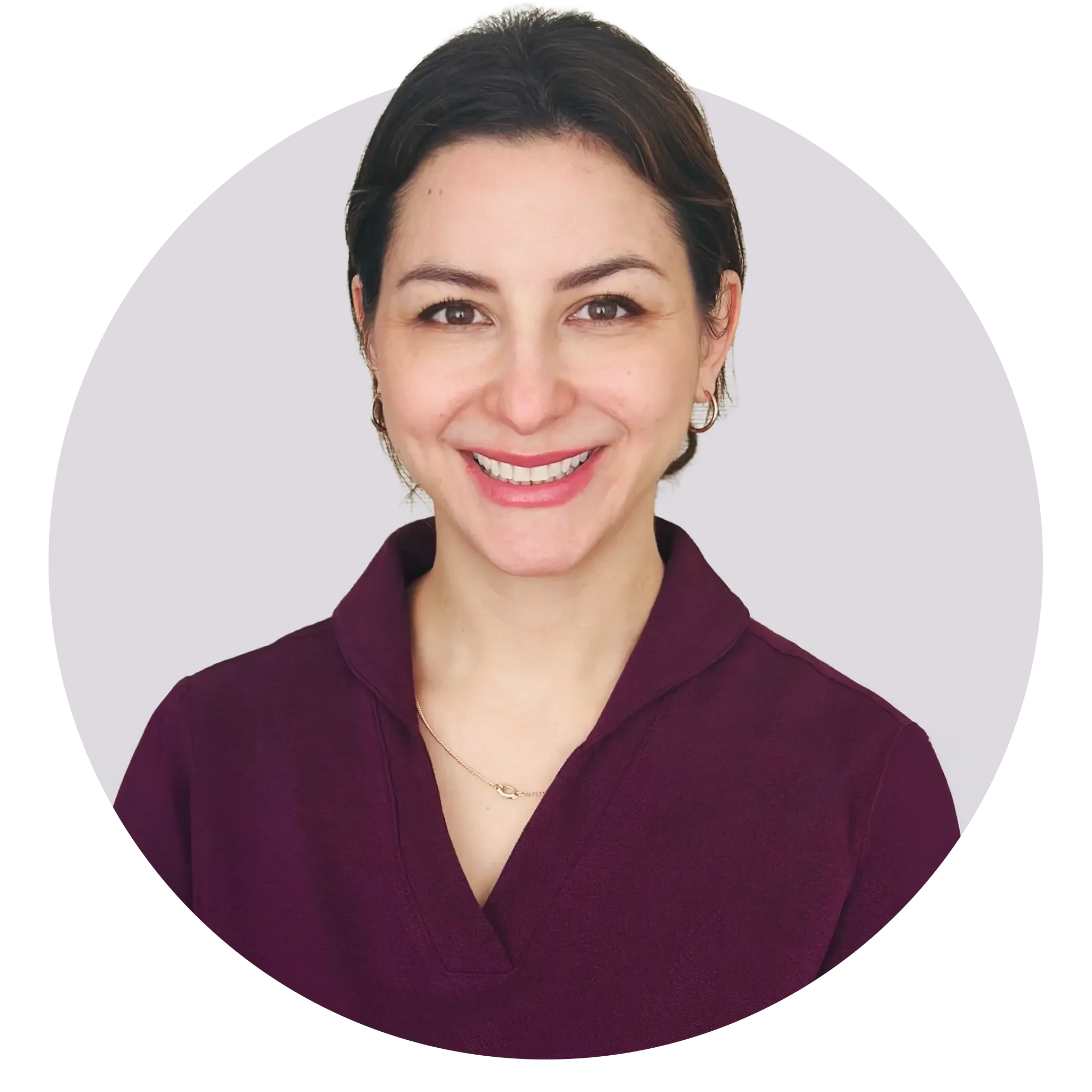 Porträt von Dr. med. dent. Julia Nikolaychuk, Kieferorthopädin im Team Dr. Tooth.