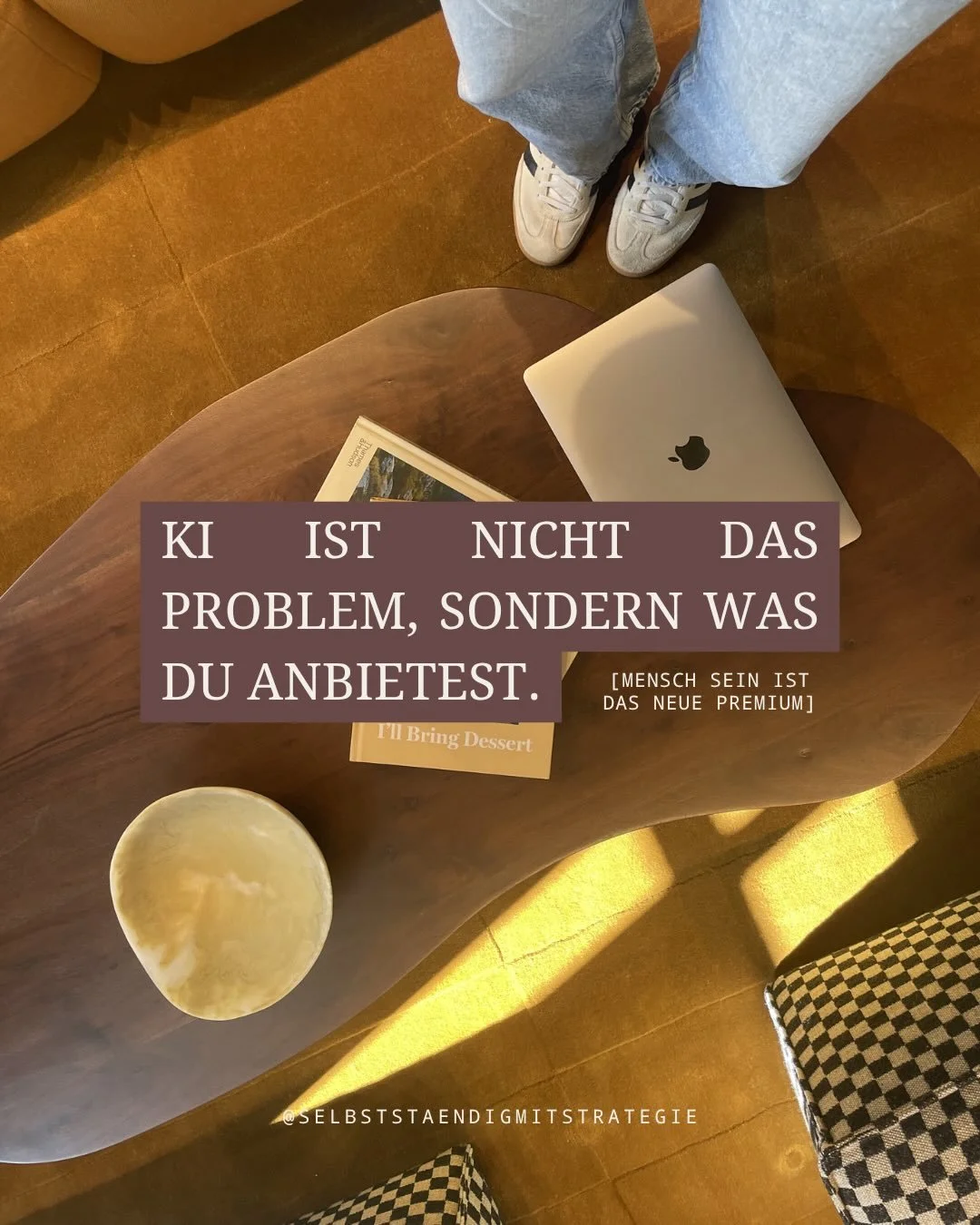 Ich erinnere mich noch genau an den Moment, als ich zum ersten Mal gesehen hab, was KI in Sekunden ausspuckt. 

Logos. Farbpaletten. Moodboards. 

Alles, was ich fr&uuml;her stundenlang gemacht hab 🫣

Ich hatte kurz Panik. 

Aber dann hab ich versta