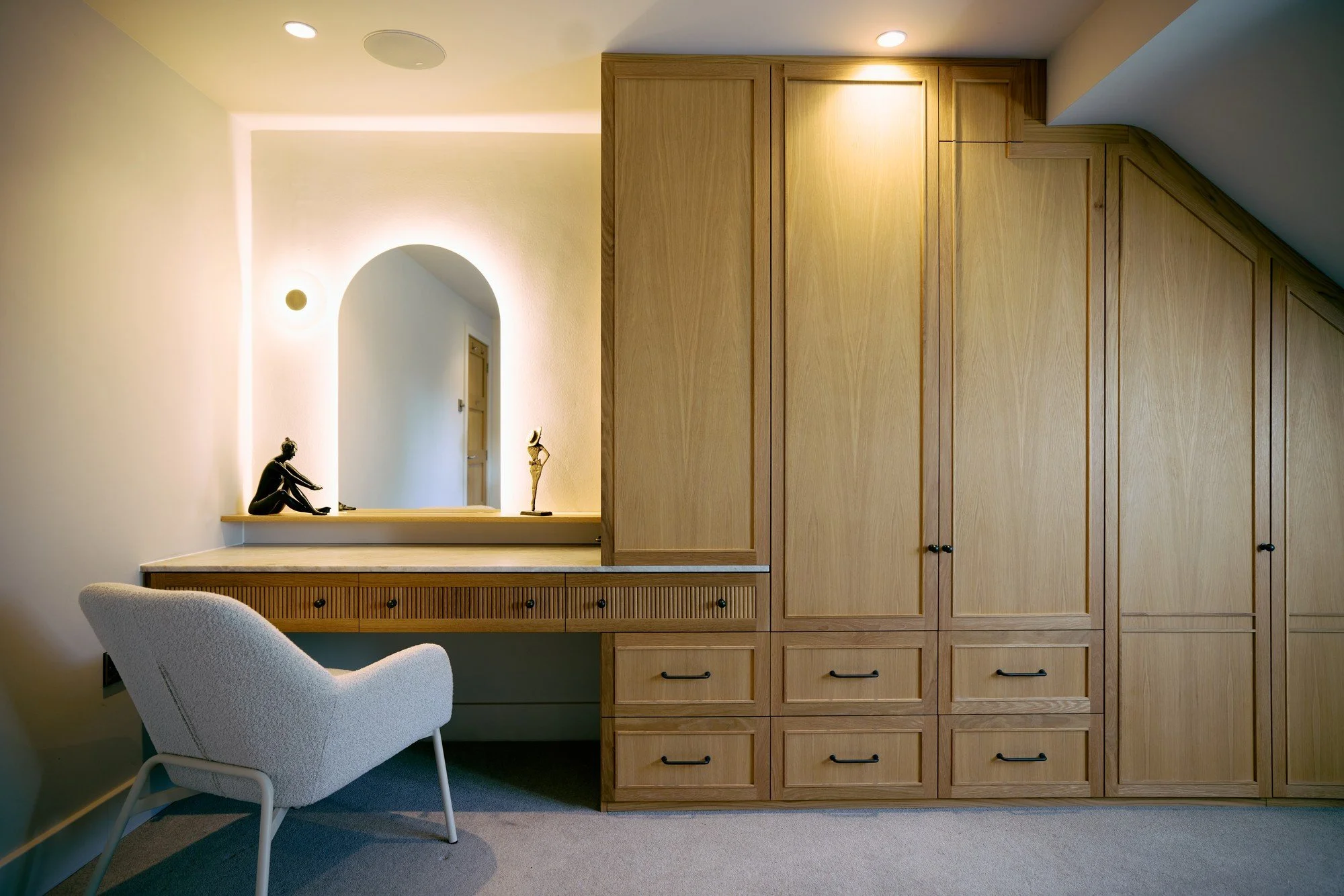 Boyes Design | Nottingham | Bespoke bedroom furniture