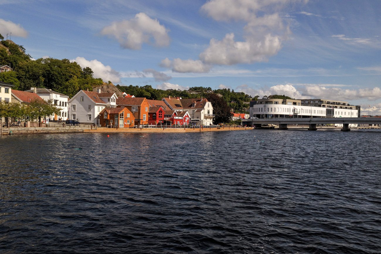 Allmenningen brygge, Mandal sentrum.