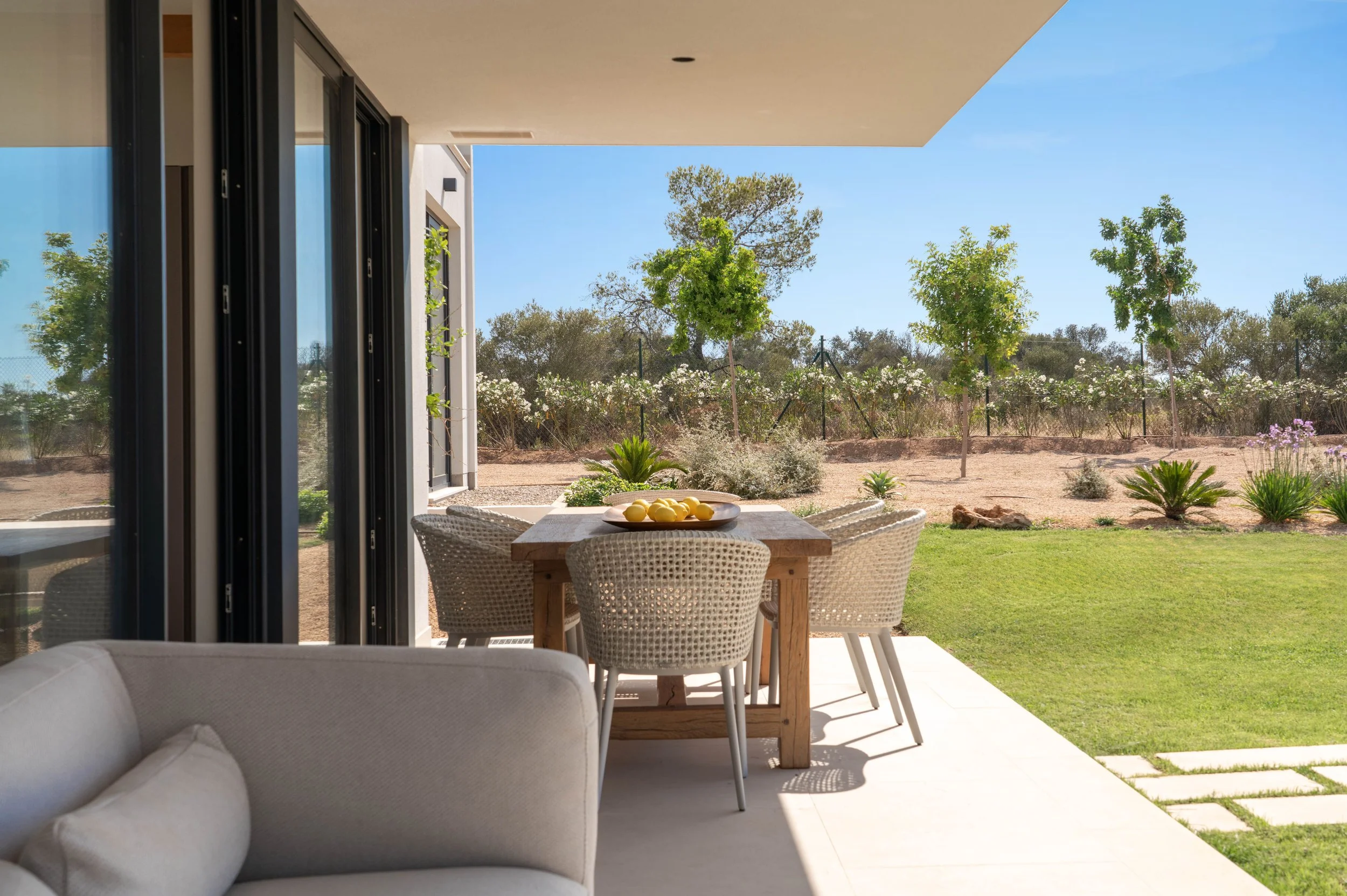 SG116 VILLA TERRACE
