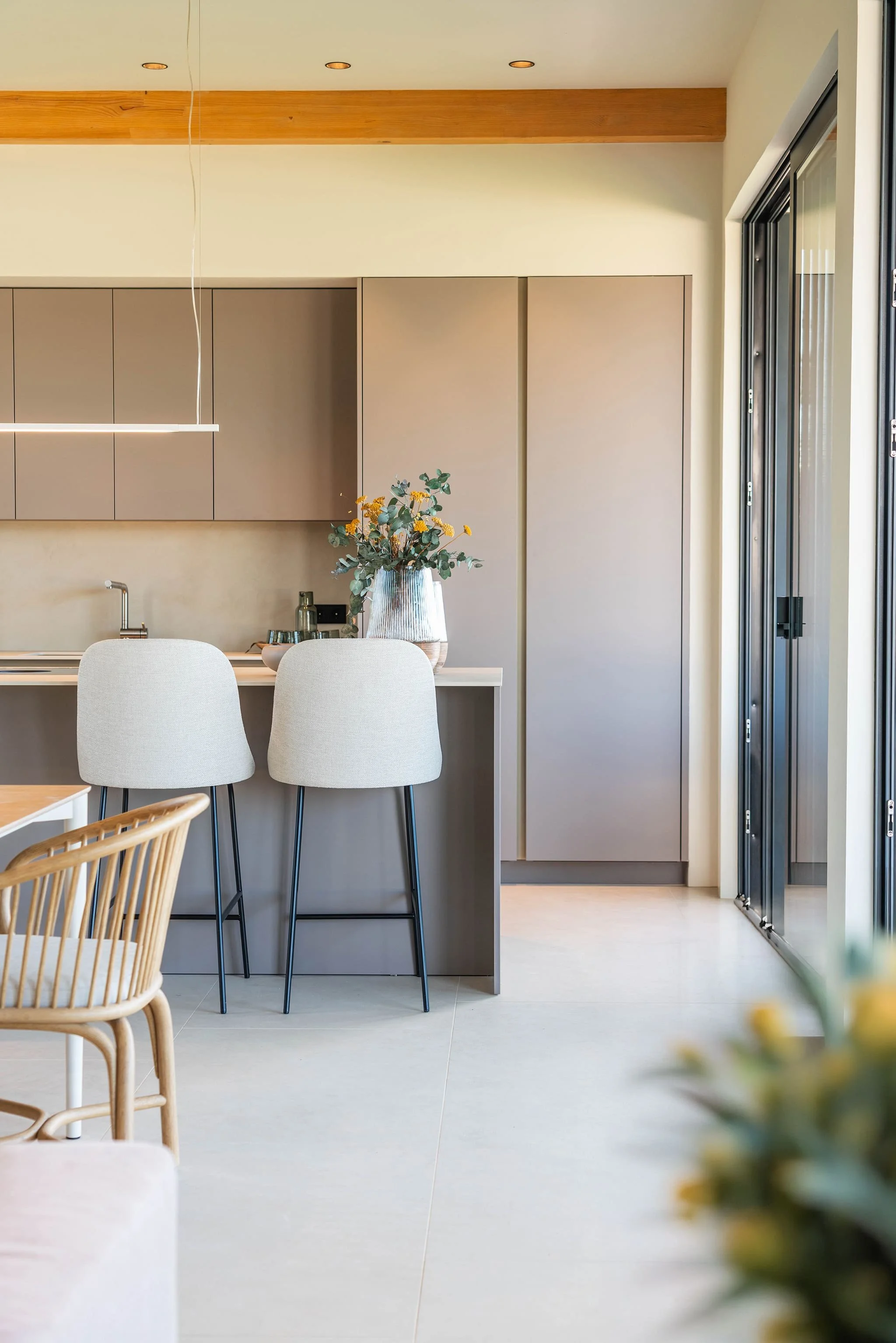 SG116 VILLA INDOOR KITCHEN