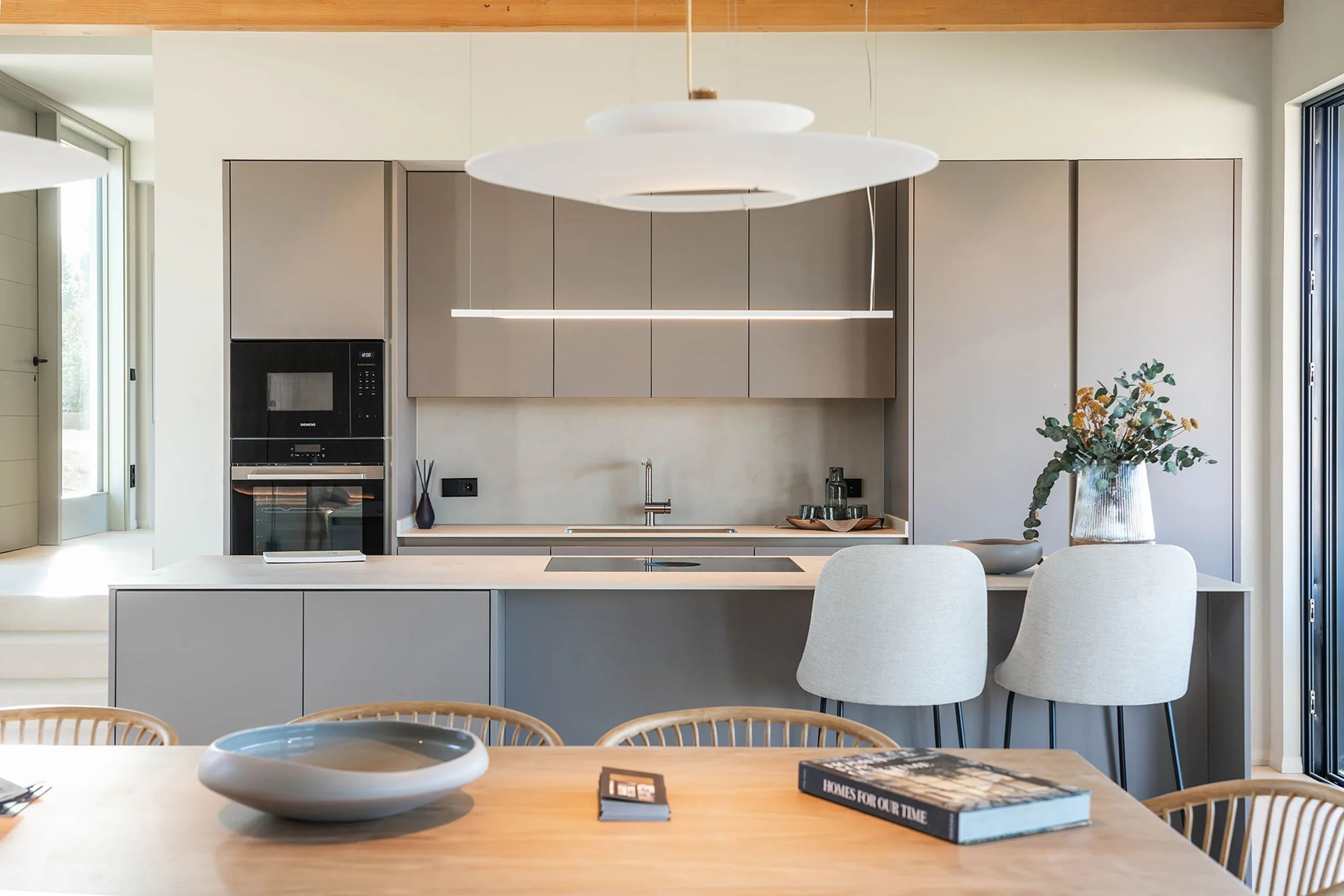 SG116 INDOORS KITCHEN & LIVING ROOM