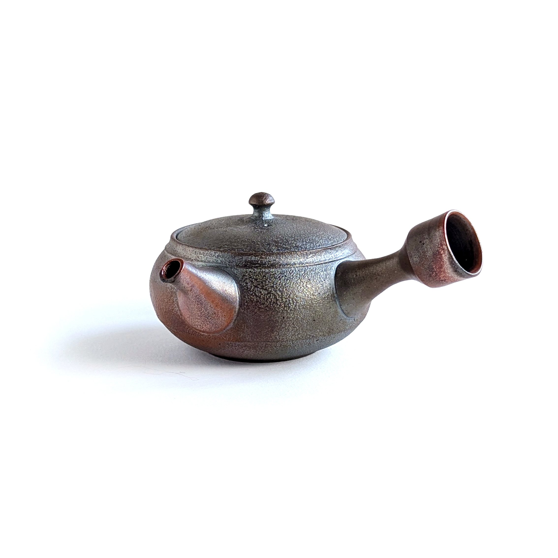 Mitsuhiro Chiba Kyusu 01.jpg