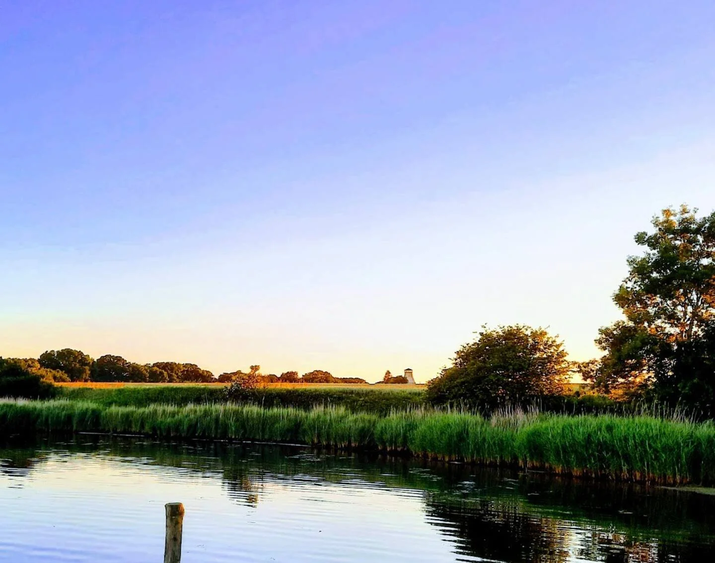 Set hjem til Bæk Mølle fra den lille bro