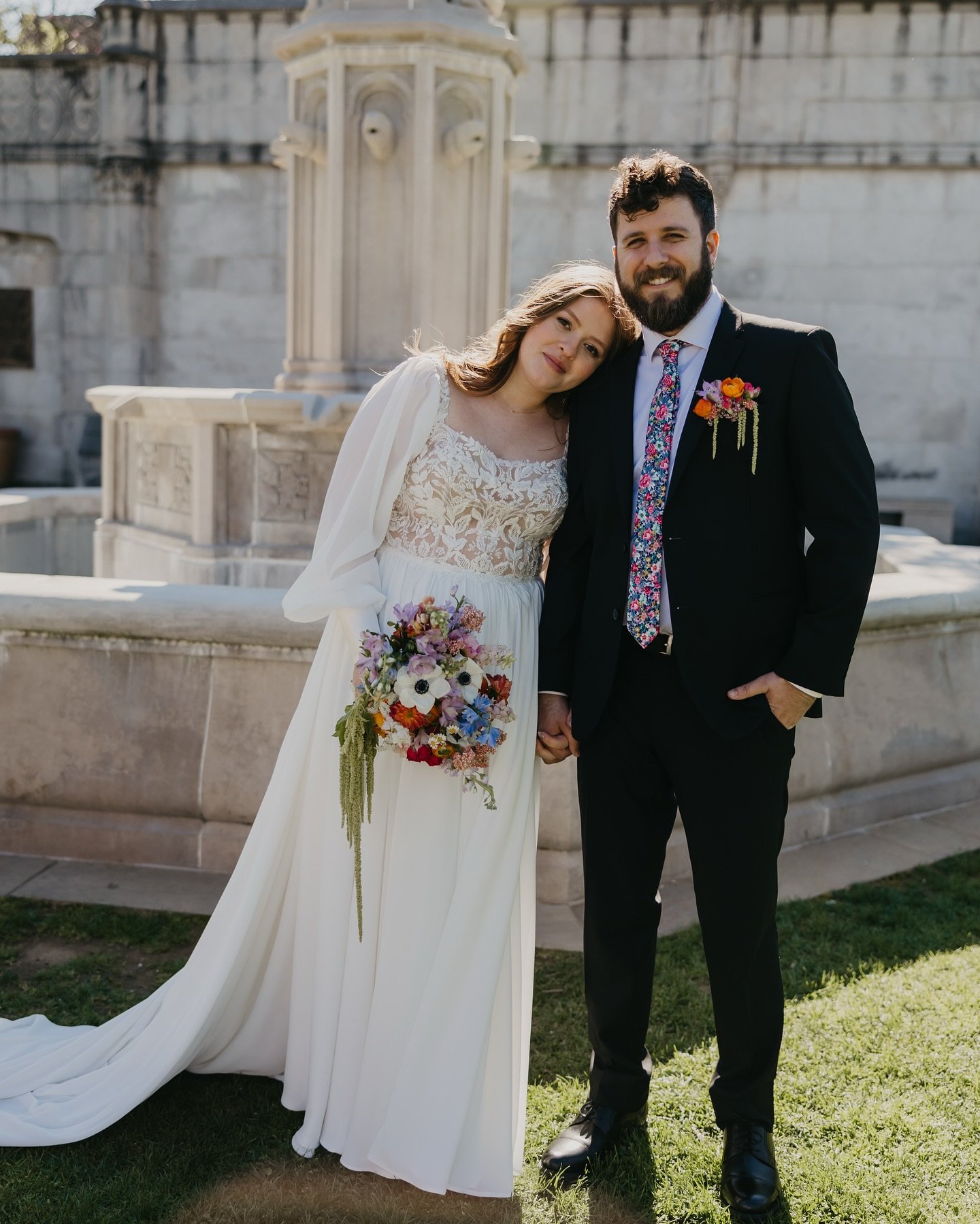 One year of the McGuires! 💕

You can't not flower your own wedding when you're a florist! 🌸🧡🌼

📸 @lizegbertphoto 

#pittsburghflorist #smallbusiness #pittsburghwedding #florist #weddingflowers #bridalbouquet #bride #groom #wedding #bridesmaid #b