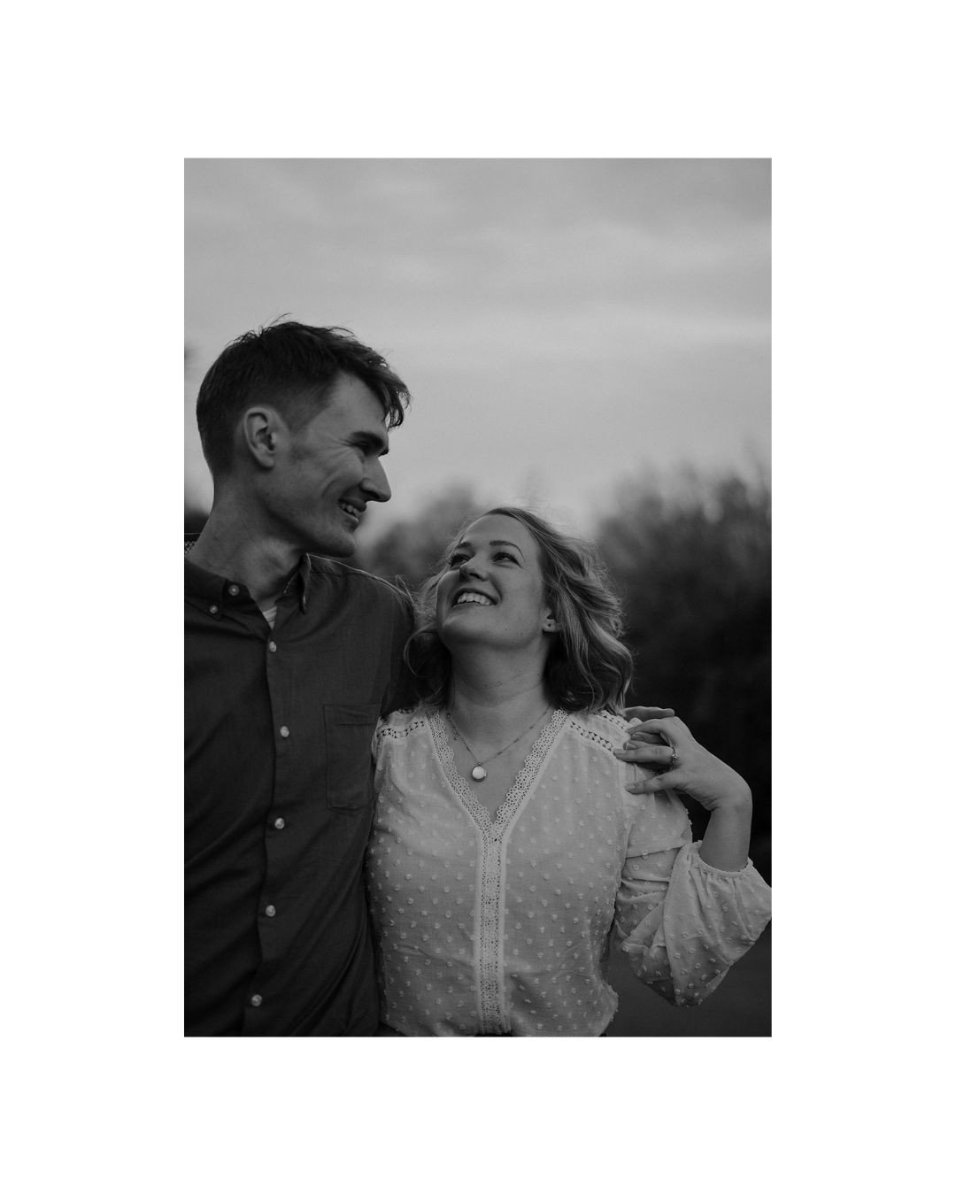 HEARTFELT MOMENTS⁠
.⁠
Rachel &amp; Rob's Heartfelt Moments shoot was an absolute dream to capture! ⁠
With stunning light and beautiful blooms, it was an evening filled with laughter and love. And baby Louis? What a star! His giggles lit up every fram