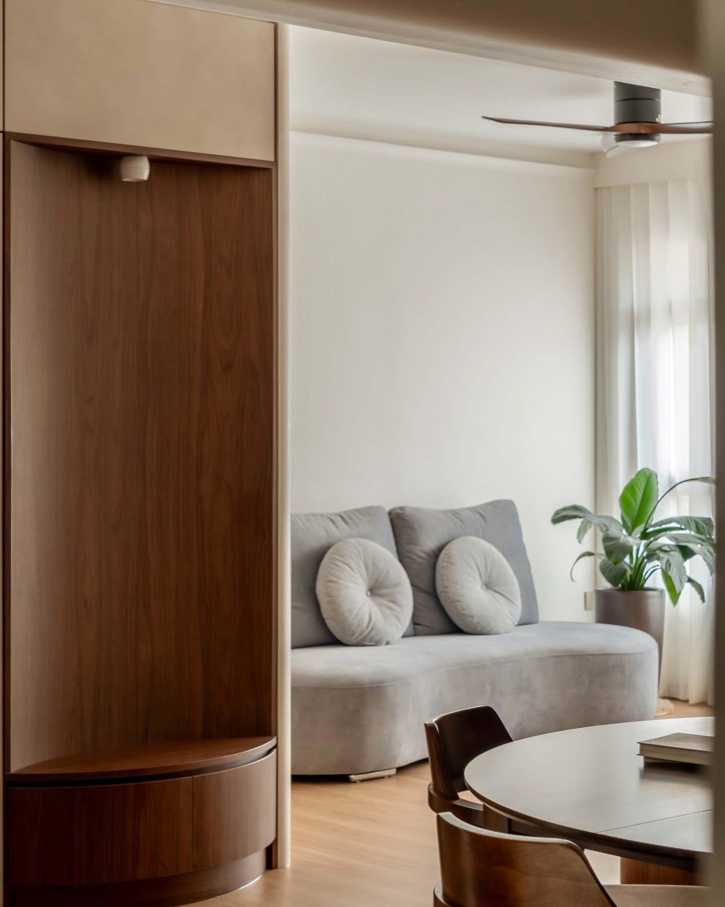 &ldquo;Good design often reveals itself in the rituals it supports,&rdquo; @ghy_interior reflects. &ldquo;The moments of arrival, gathering and retreat became the starting point for this home.&rdquo;

Rather than relying on contrast or spectacle, the