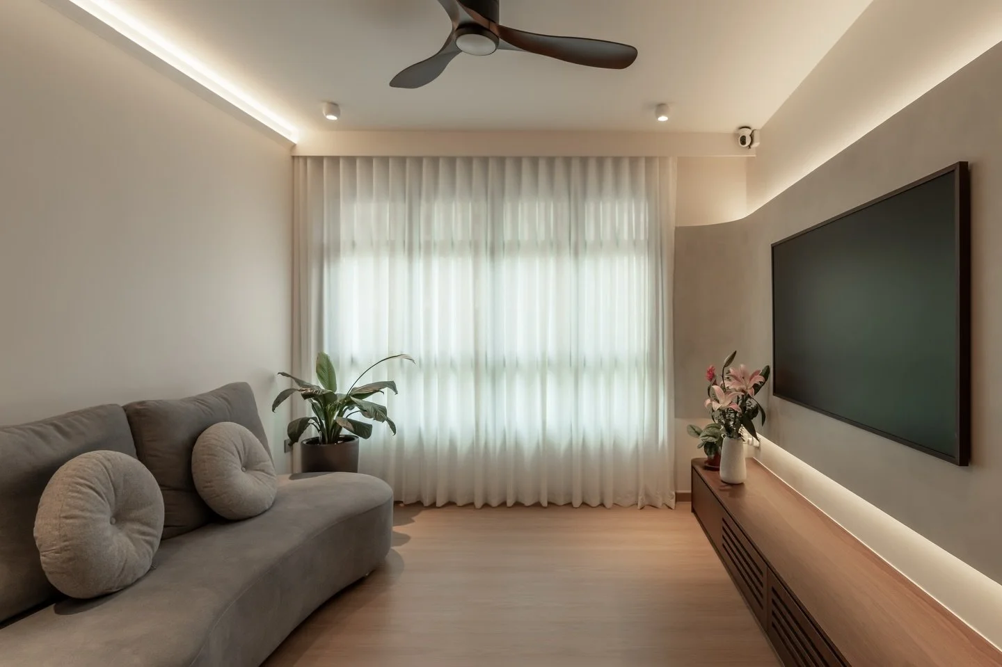 &ldquo;This living space was designed to feel warm, grounded and deeply connected &mdash; where every material, curve and transition contributes to a stronger sense of unity throughout the home,&rdquo; @ghy_interior explains. 

Curves and muted textu