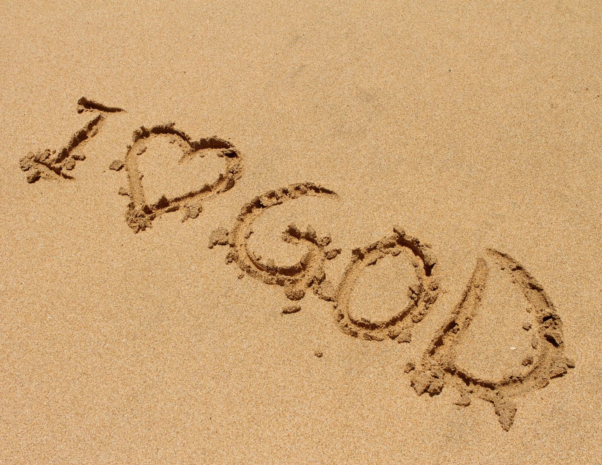 EL AMOR A DIOS: UNA ENTREGA QUE NACE DEL CORAZÓN