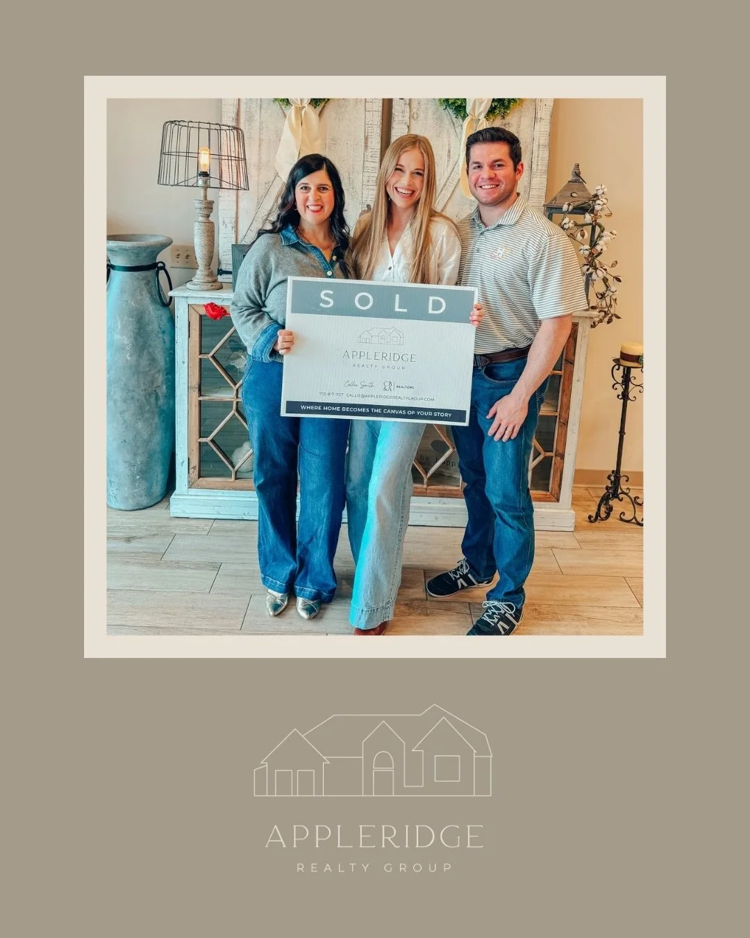 Parker &amp; Maddison&rsquo;s first home - and what a journey it was.
Referred by my neighbors (who I absolutely adore 💛), I knew from the moment I met these two that we were going to have a lot of fun together. 
Fellow Aggies ✔️ great sense of humo