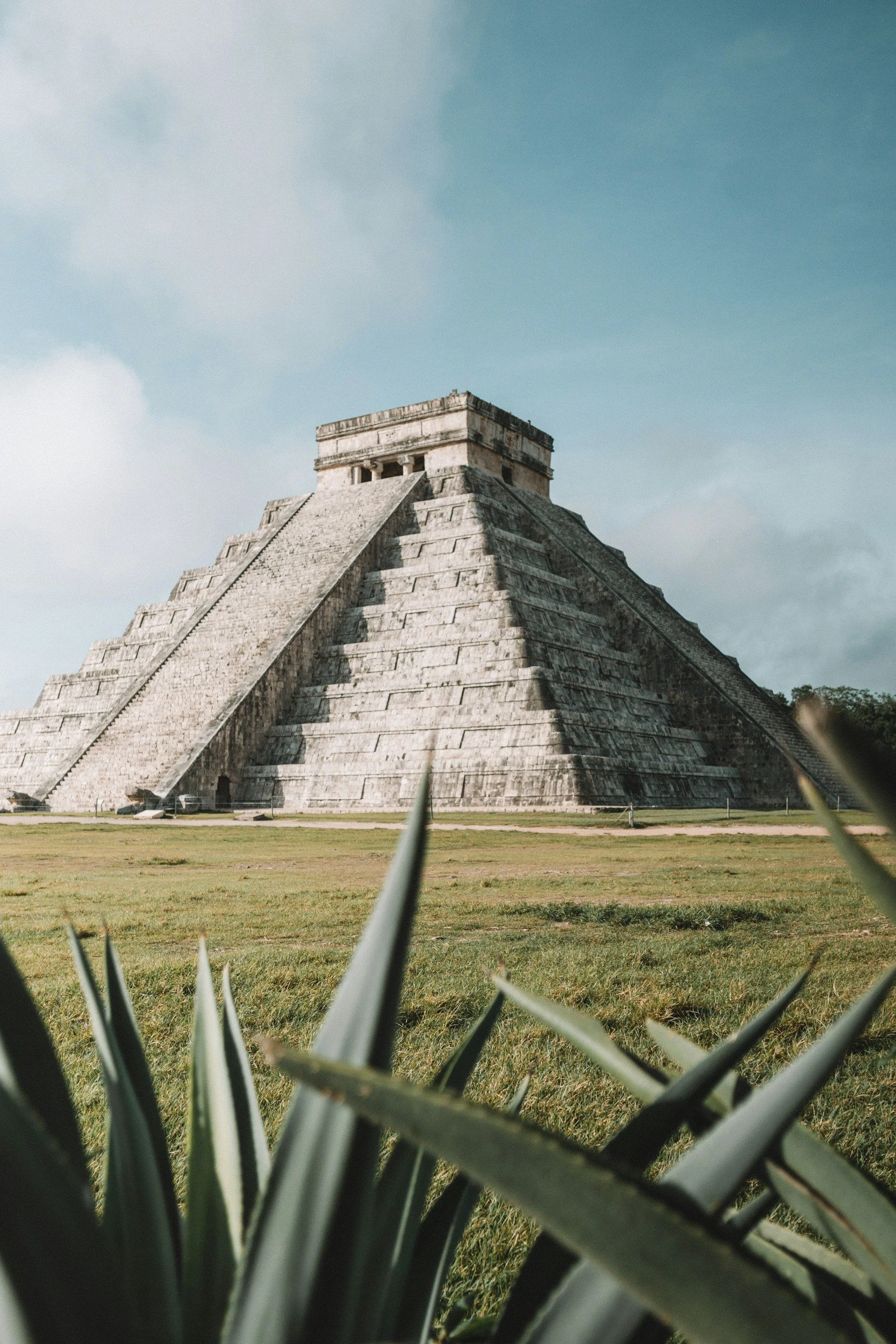 El Castillo - a temple at chichén itzá