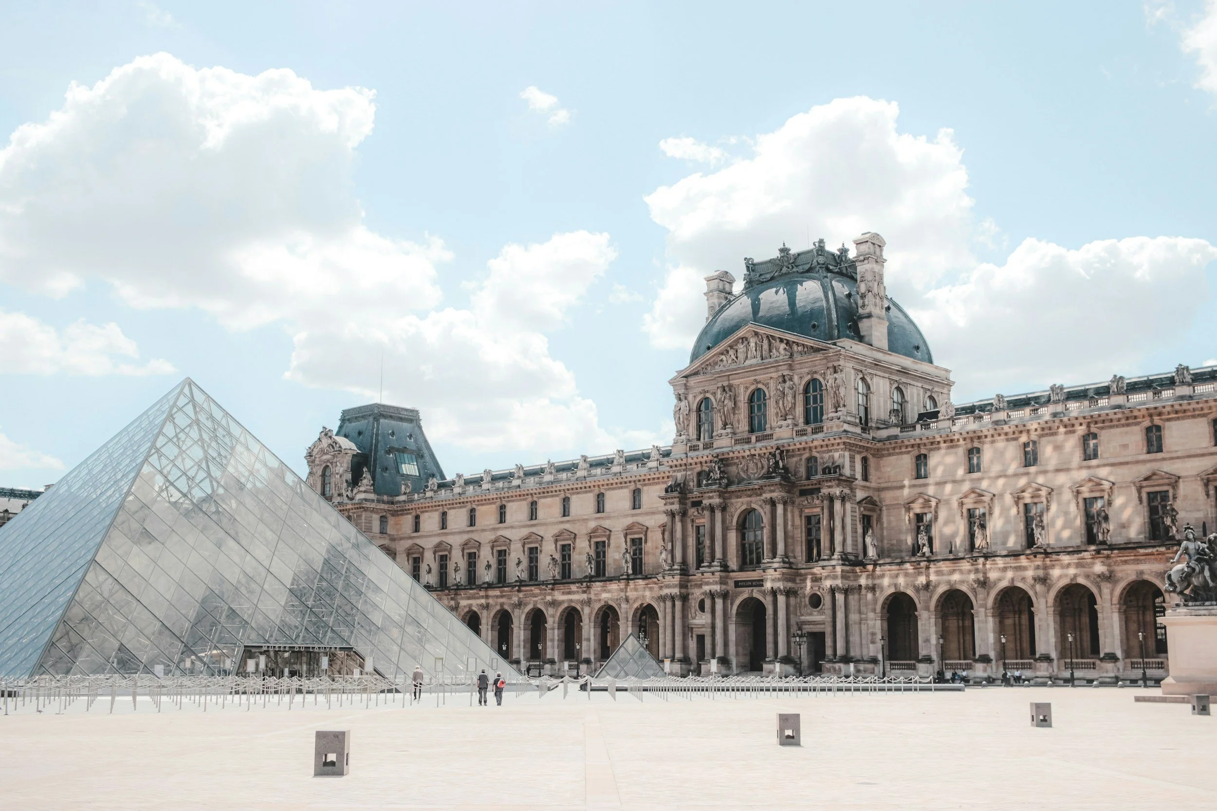Glass pyramid in the main courtyard of the Louvre Museum, Paris