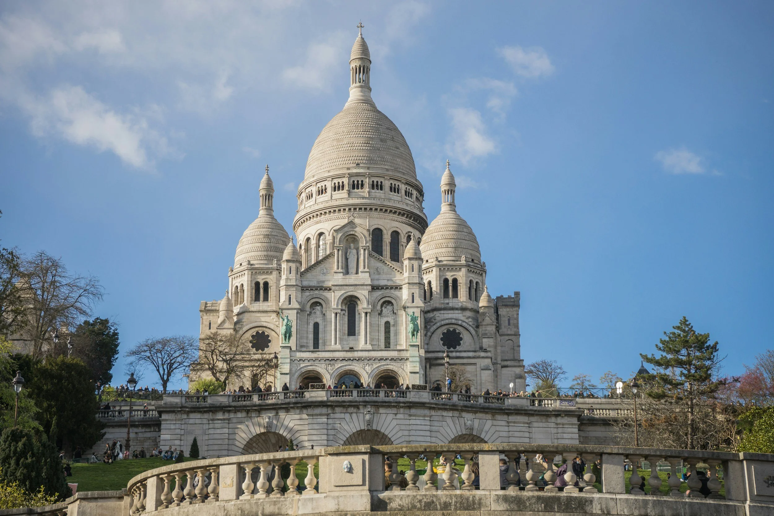 Sacré-Cœur in Montmarte the 18th Arrondissement