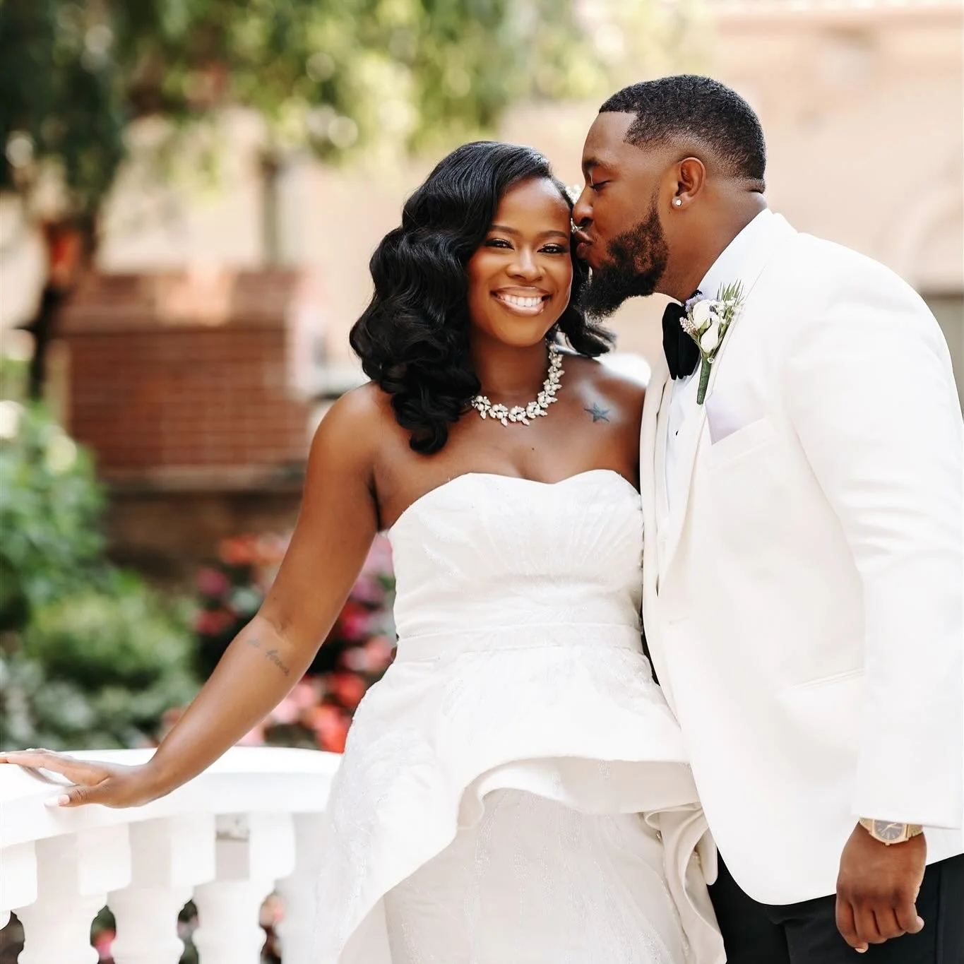 Love looks good on them &hearts;️ 
.
.
.
.
.
#njbride #njweddingphotographer #wedding #weddingday #weddingphotographers #weddingphoto