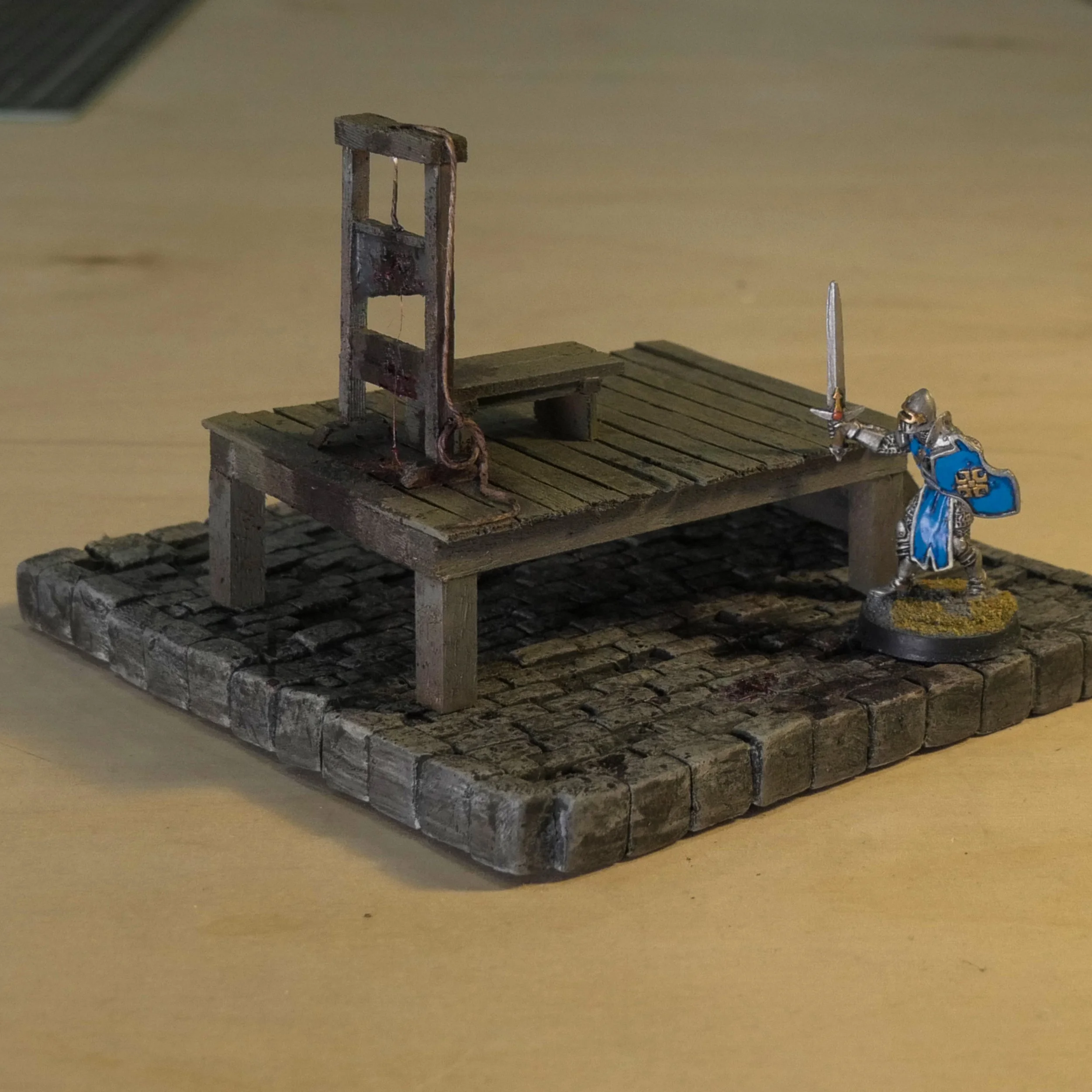 GUILLOTINE SET 1.jpg