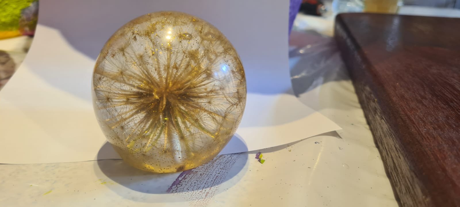 Resin globe