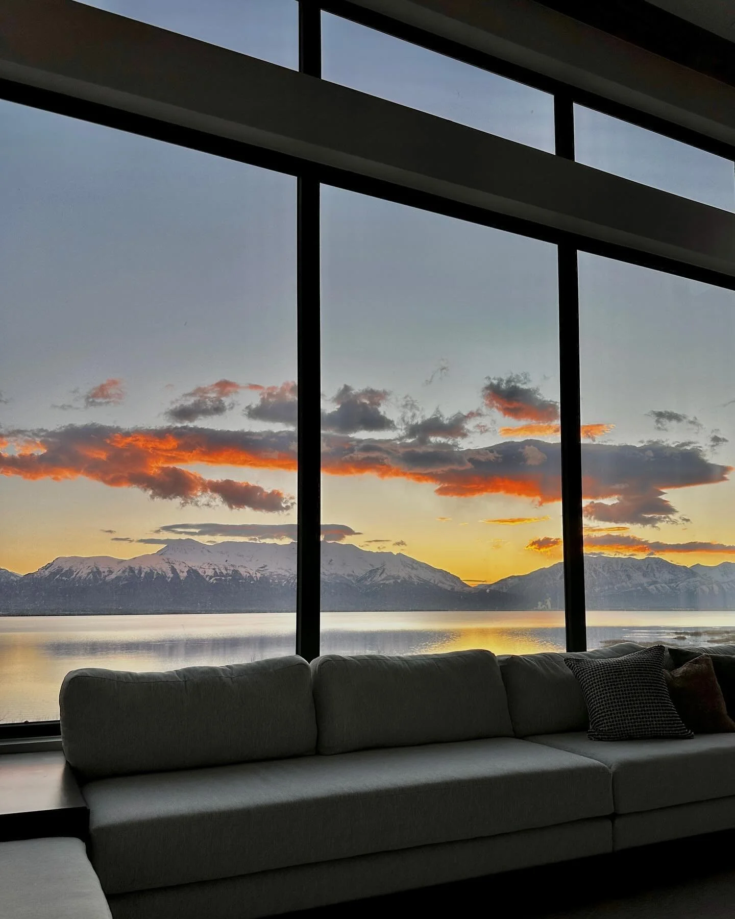 &ldquo;Design should never say, &lsquo;Look at me.&rsquo; It should always say, &lsquo;Look at this.&rsquo;&rdquo; &mdash;David Craib
&bull;
&bull;
&bull;
#blackpeakhomes #customhomes #homedesign #utahhomes #customhomesutah #luxuryhomes #architecture