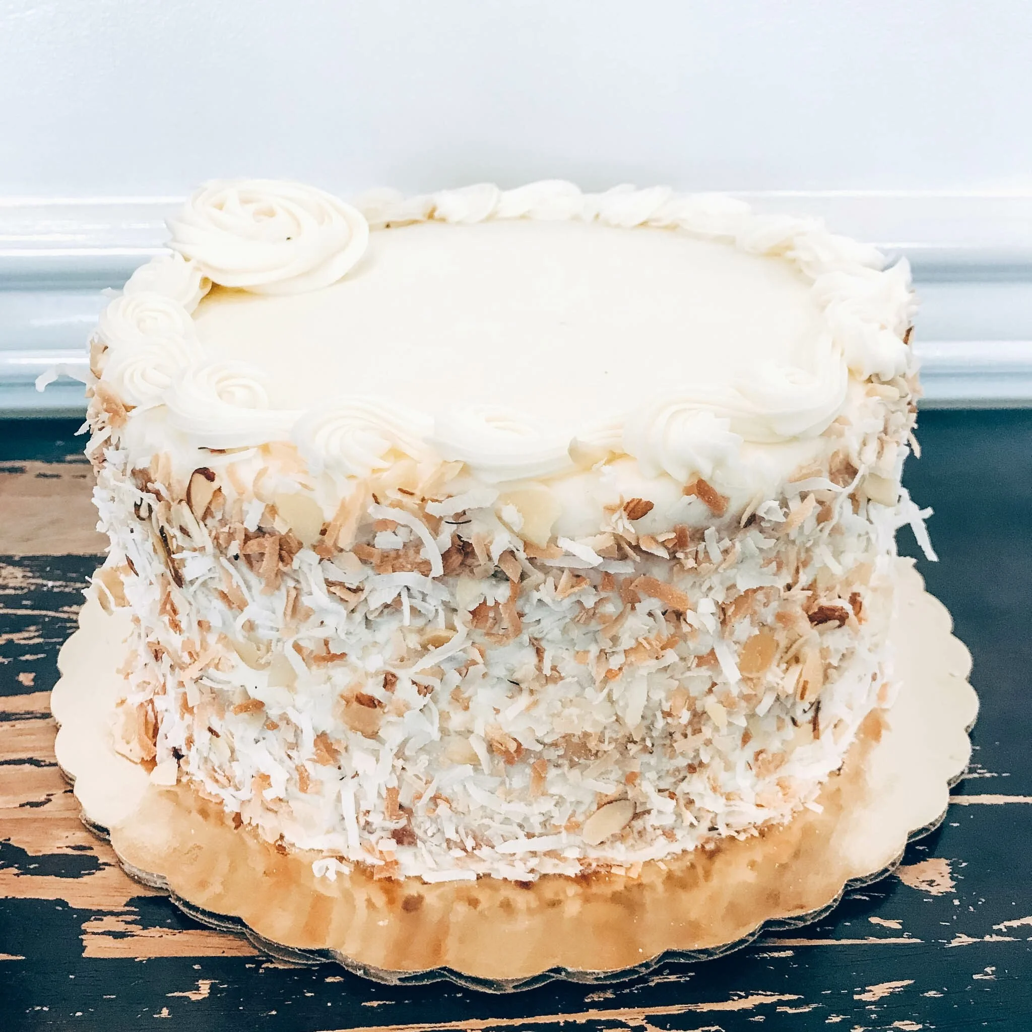 Custom Cakes — Puffy Muffin