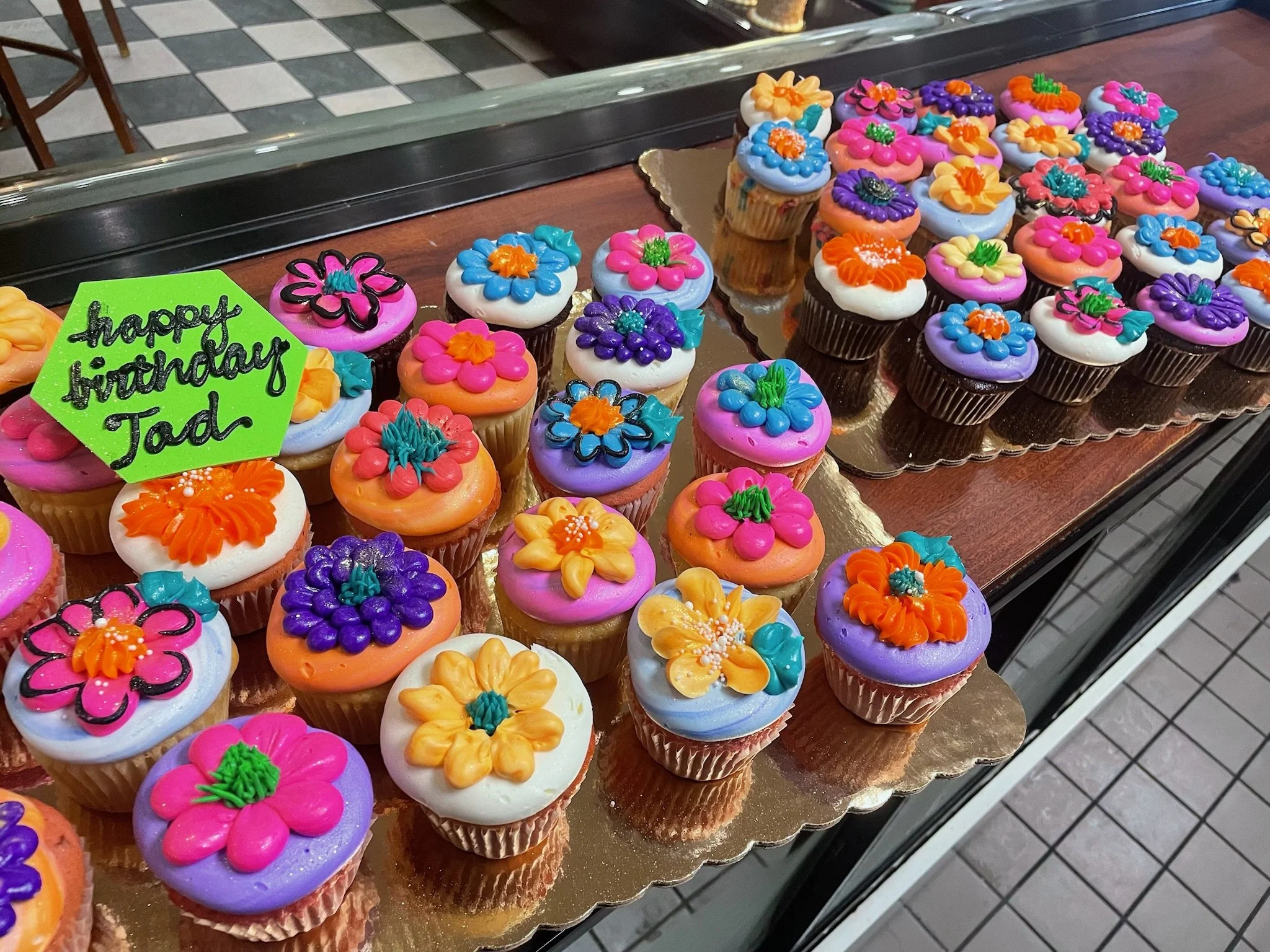 bright cupcakes.JPG