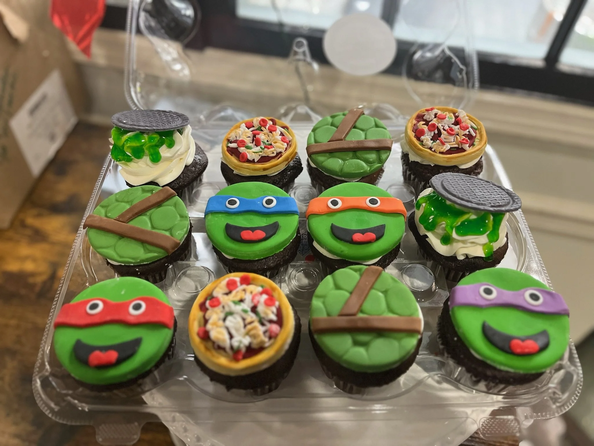 turtle cupcakes.JPG
