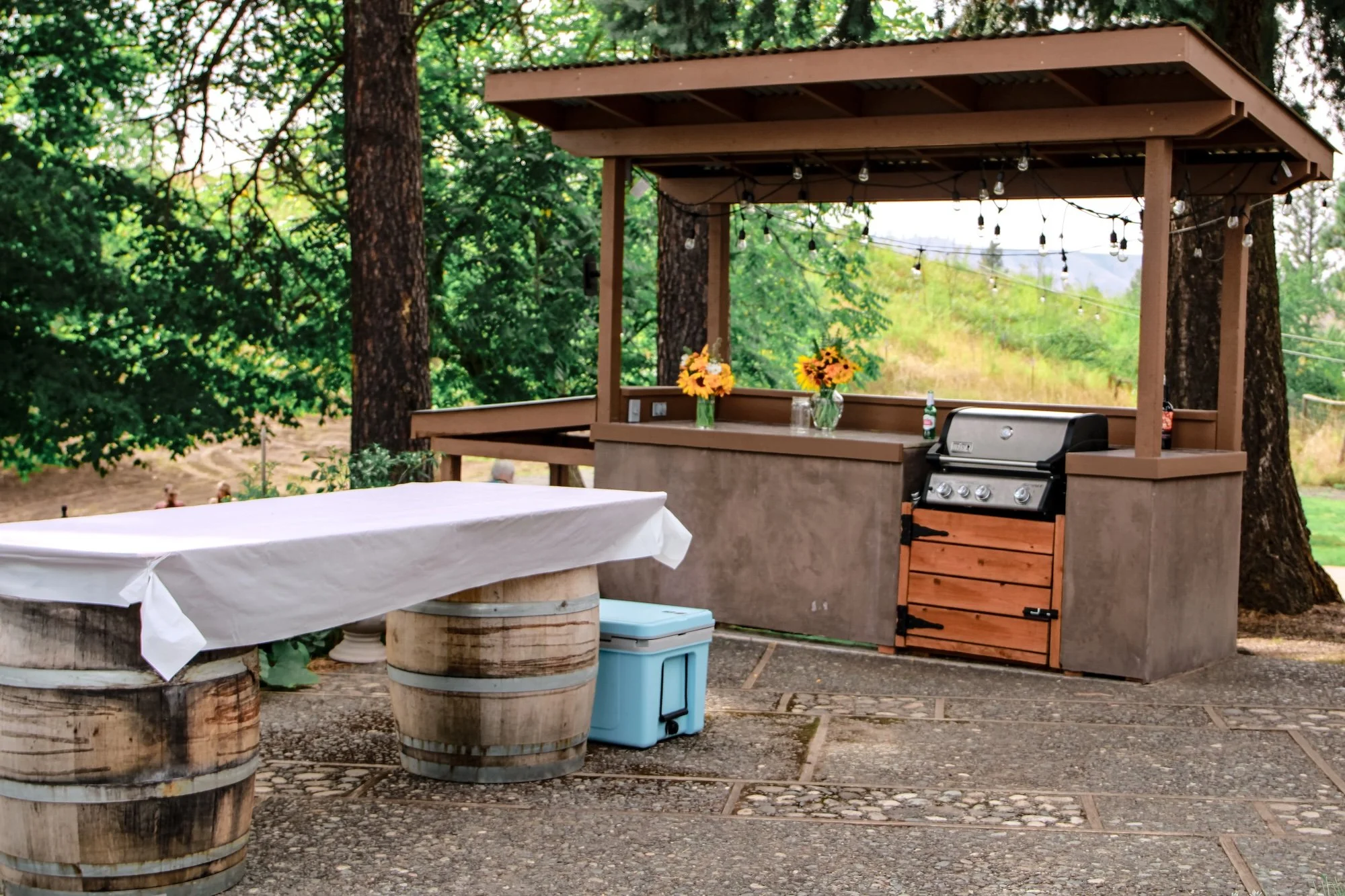 outdoor-wedding-reception-patio-barrels.jpeg