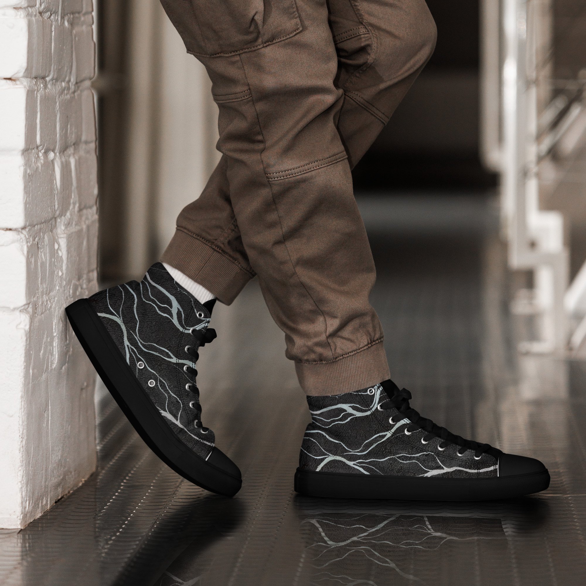 mens-high-top-canvas-shoes-black-right-2-64fe381941e1a.jpg
