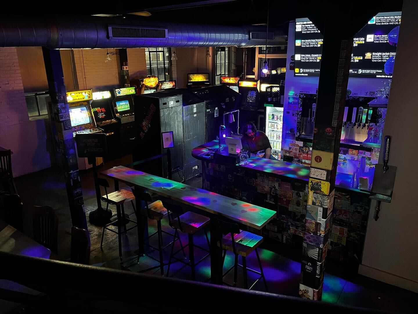 Our Bar & Arcade Pop-up goes LIVE in 12 minutes!! Come check it out!!
ππβοΈπΊπΉοΈ♥οΈ
#coffee #craftcoffee #coffeeshop #craftbeer #taproom #bar #arcade #valentinesday #local #richmondindiana #homeinwayne @historicdepotdistrict @mainstreet