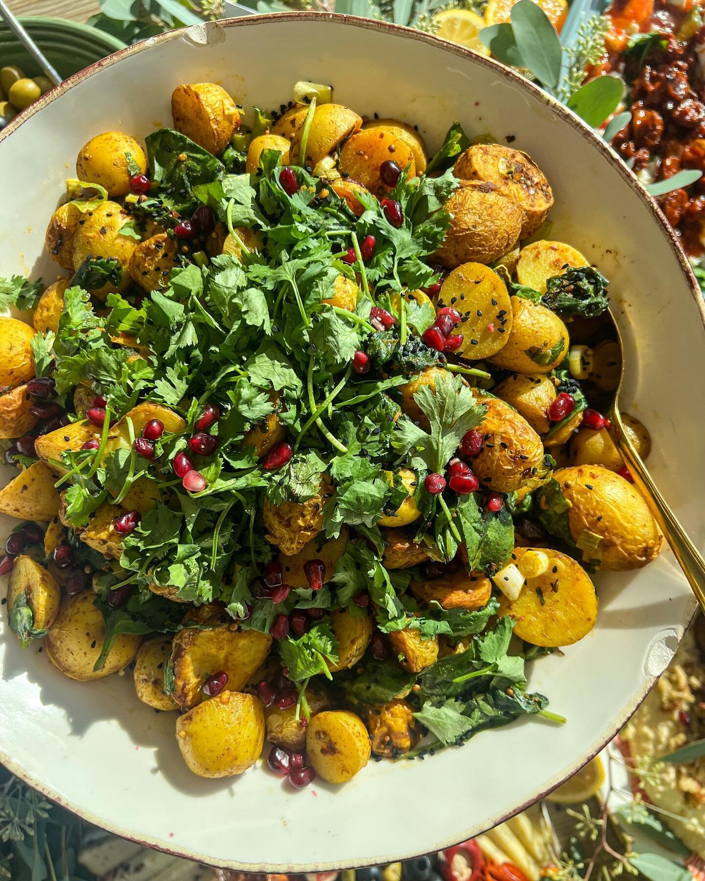 GUNPOWDER POTATO SALAD - Possible my new favourite. Spicy, fragrant and deliciously insane. Vegan and god dam fabulous!!
.
.
.
#sharing #feasting #salad #salads #gunpowderpotatoes #spicy #delicious #food #foodie #thefeedfeed #kentfood #kentcaterer #l
