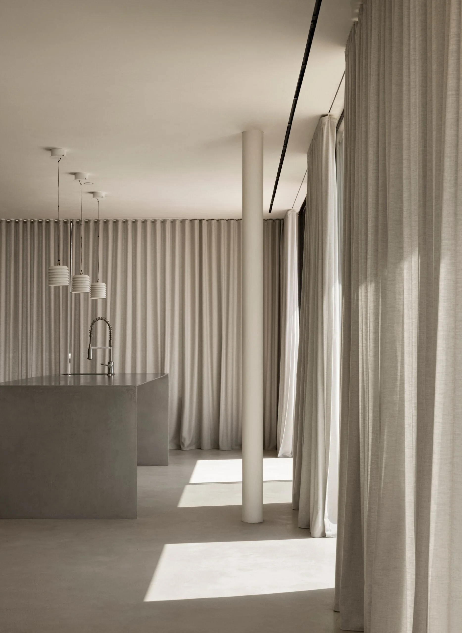29B-leibal-kent-avenue-penthouse-norm-architects-42-scaled-1.jpg