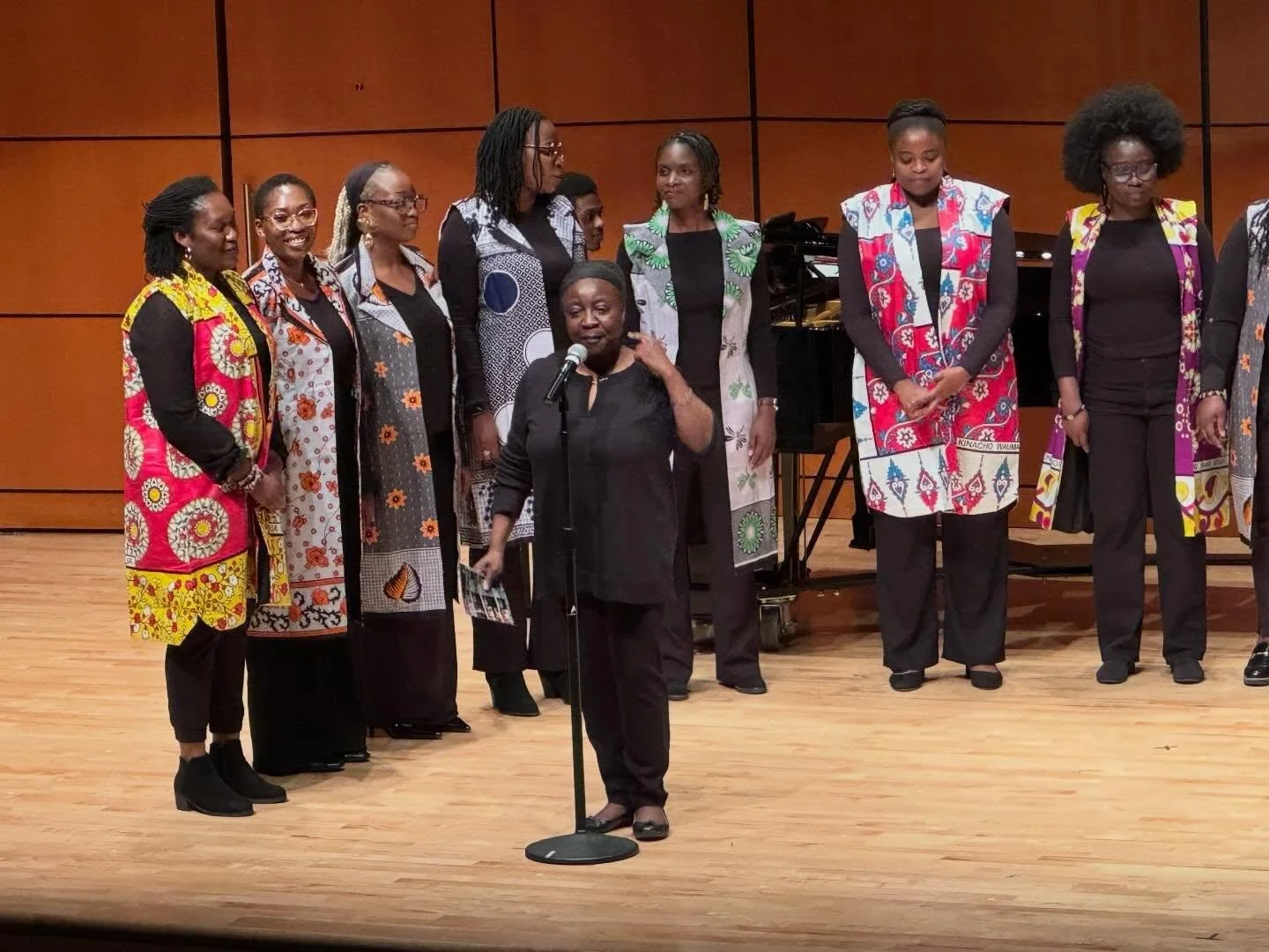 PhD student @selorm.sy 👏 speaks Ghanaian languages Ewe, Ga, and Twi. When she agreed to sing for African Gems celebrating Kenyan music traditions, she sang in the languages of Lingala, Kiswahili, Taita, Tiriki, Kikuyu, and Giriama. Well done, Selorm
