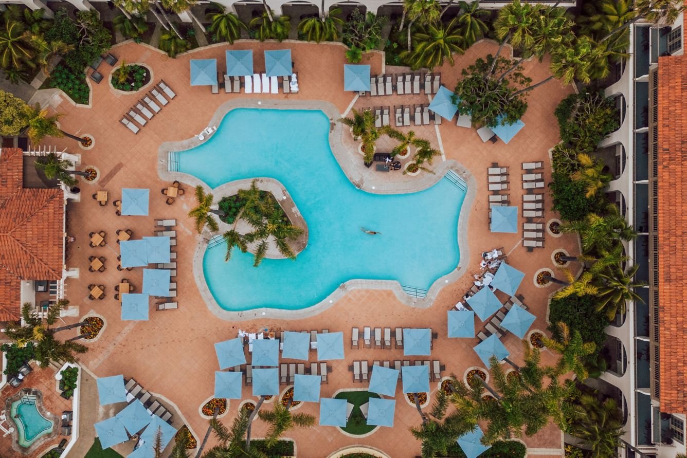 rz-snarz-aerial-view-pool-12493_Classic-Hor.jpeg