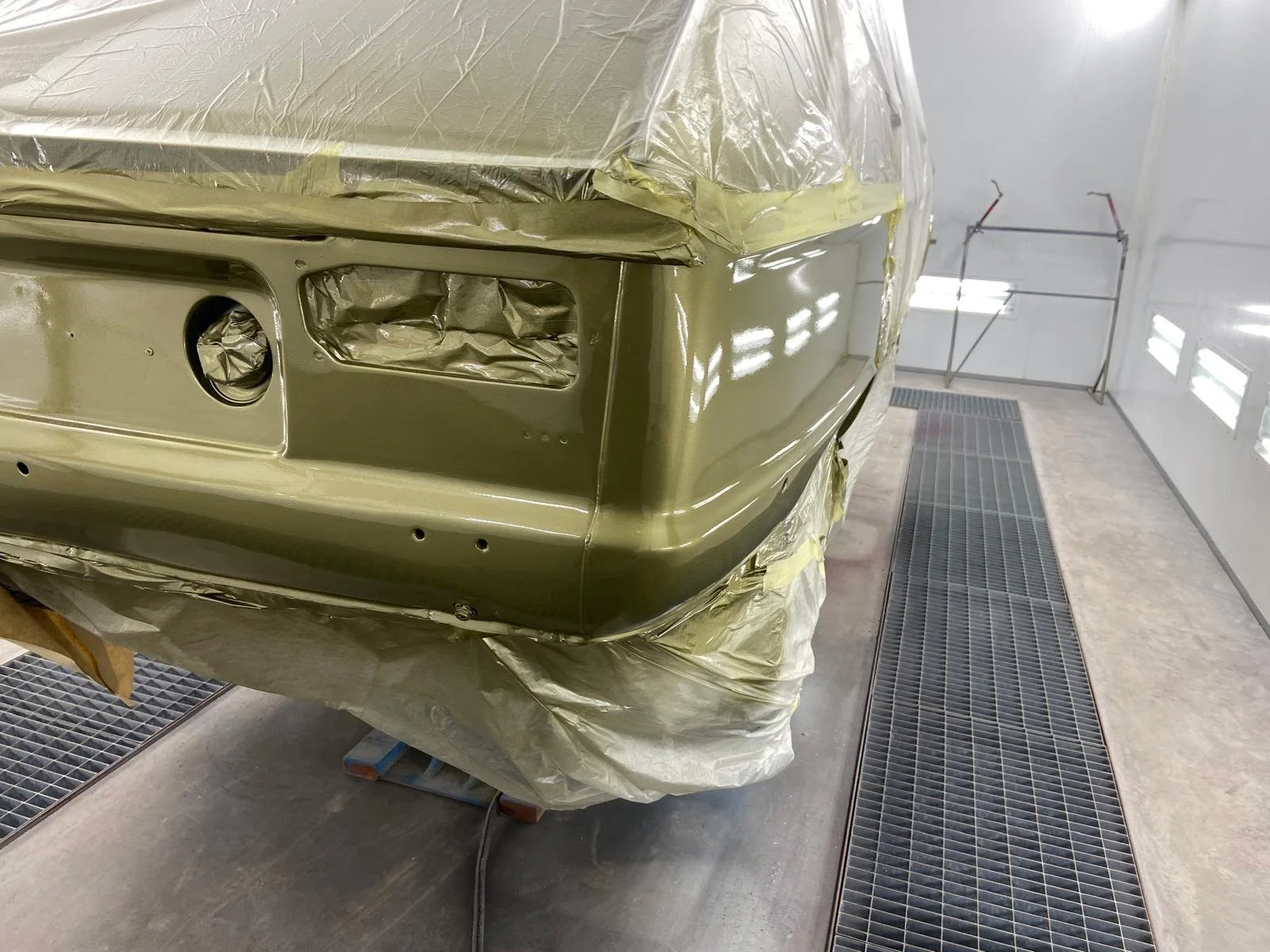 Renault 16 TX achterkant restauratie Garage van Beek