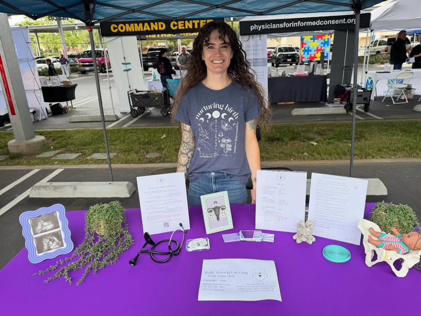 Come visit me (and my mama!) and celebrate a great cause ✨ 

We are hanging out at the Vista Walk for Autism Awareness and Acceptance, meeting our community and spreading cheer. Hope to see you here! 🤩