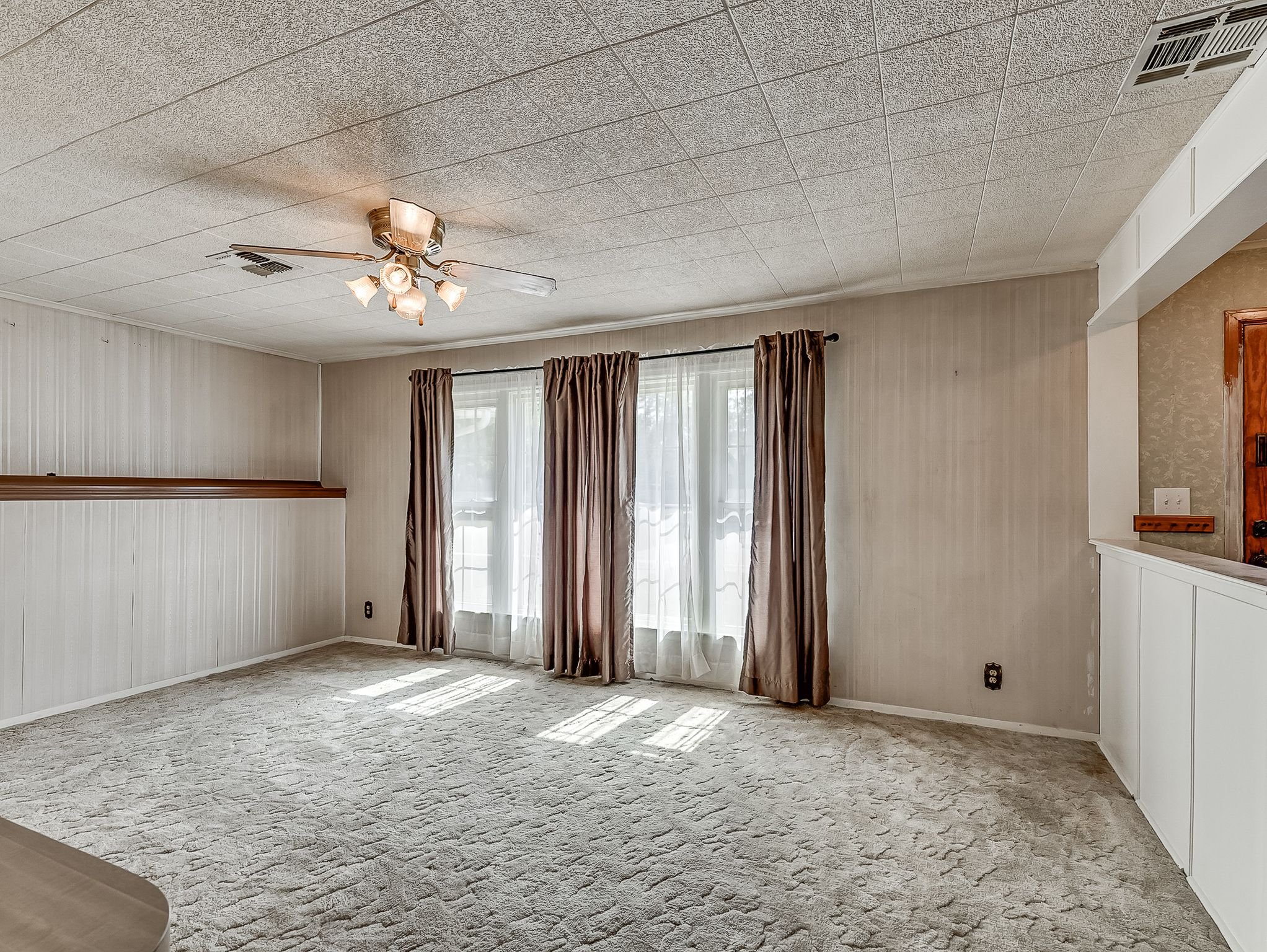 1100 S Reno Avenue-11.jpg
