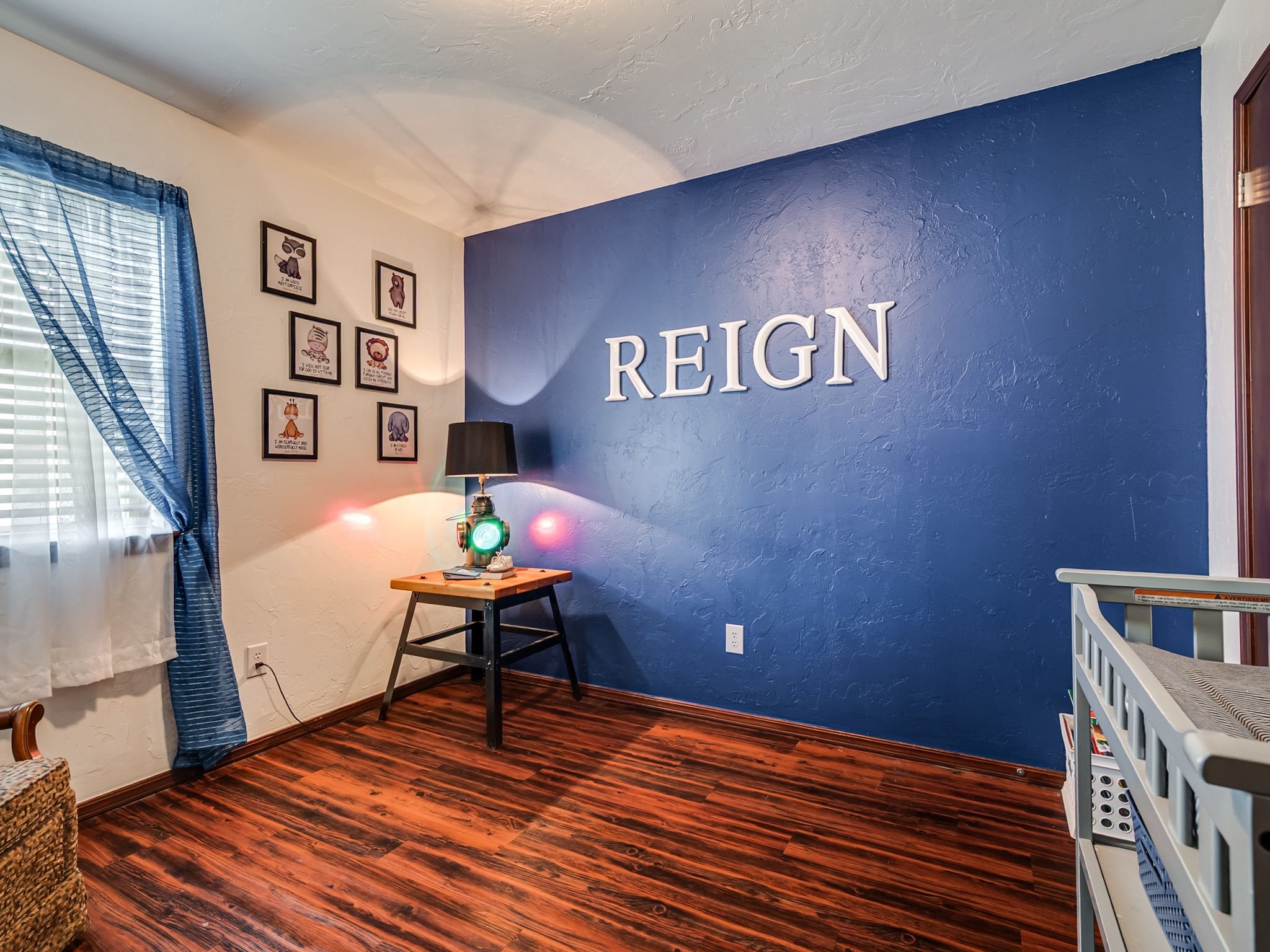 1509 W London St-27.jpg