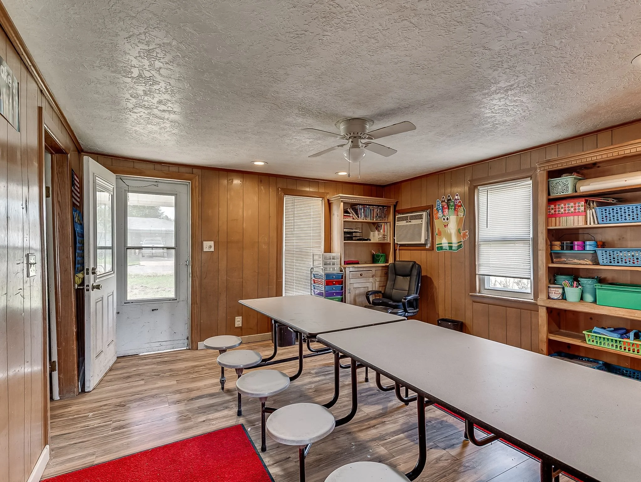 1419 W London Street-34.jpg